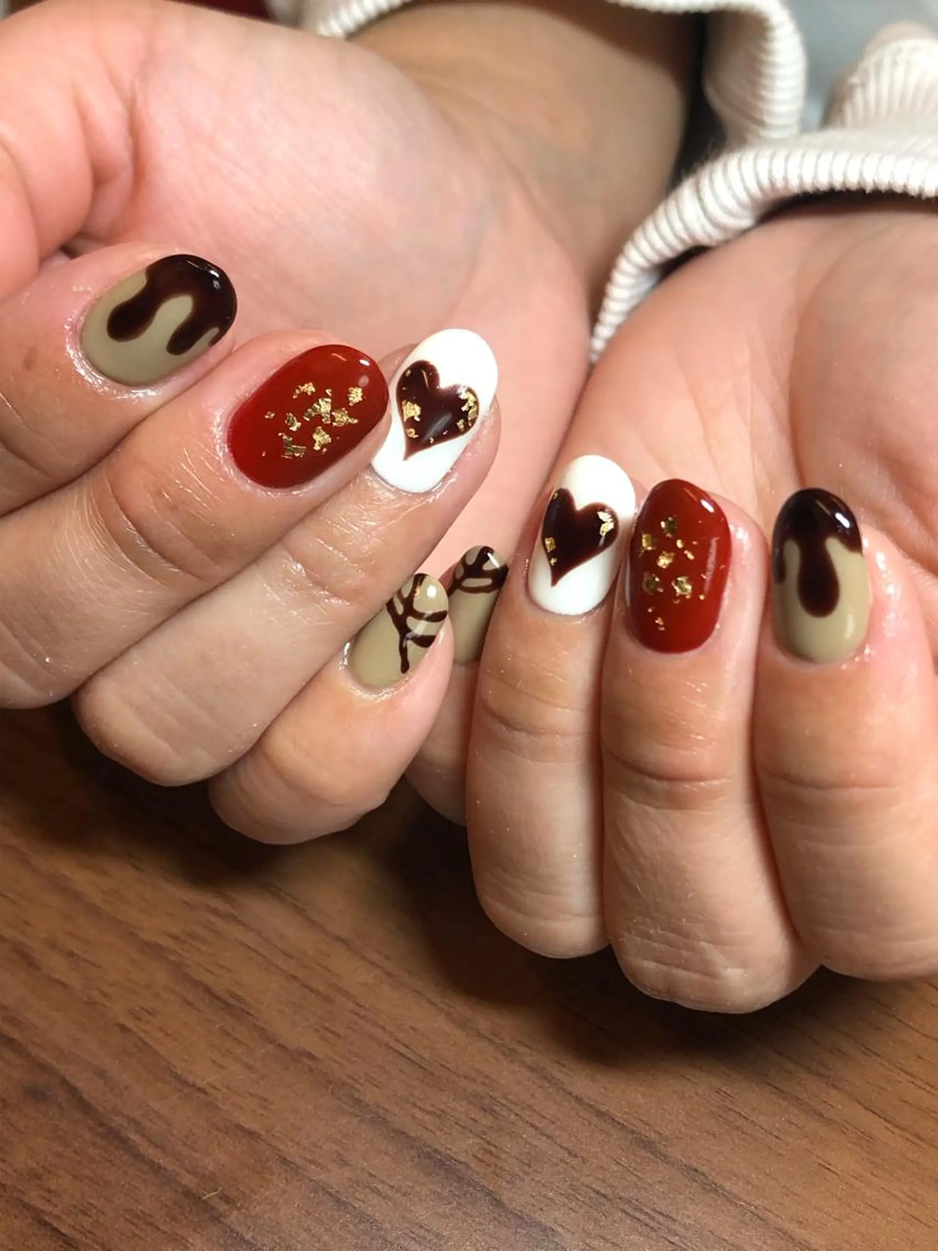 ネイル バレンタイン M nail はやまうららのネイルデザイン
