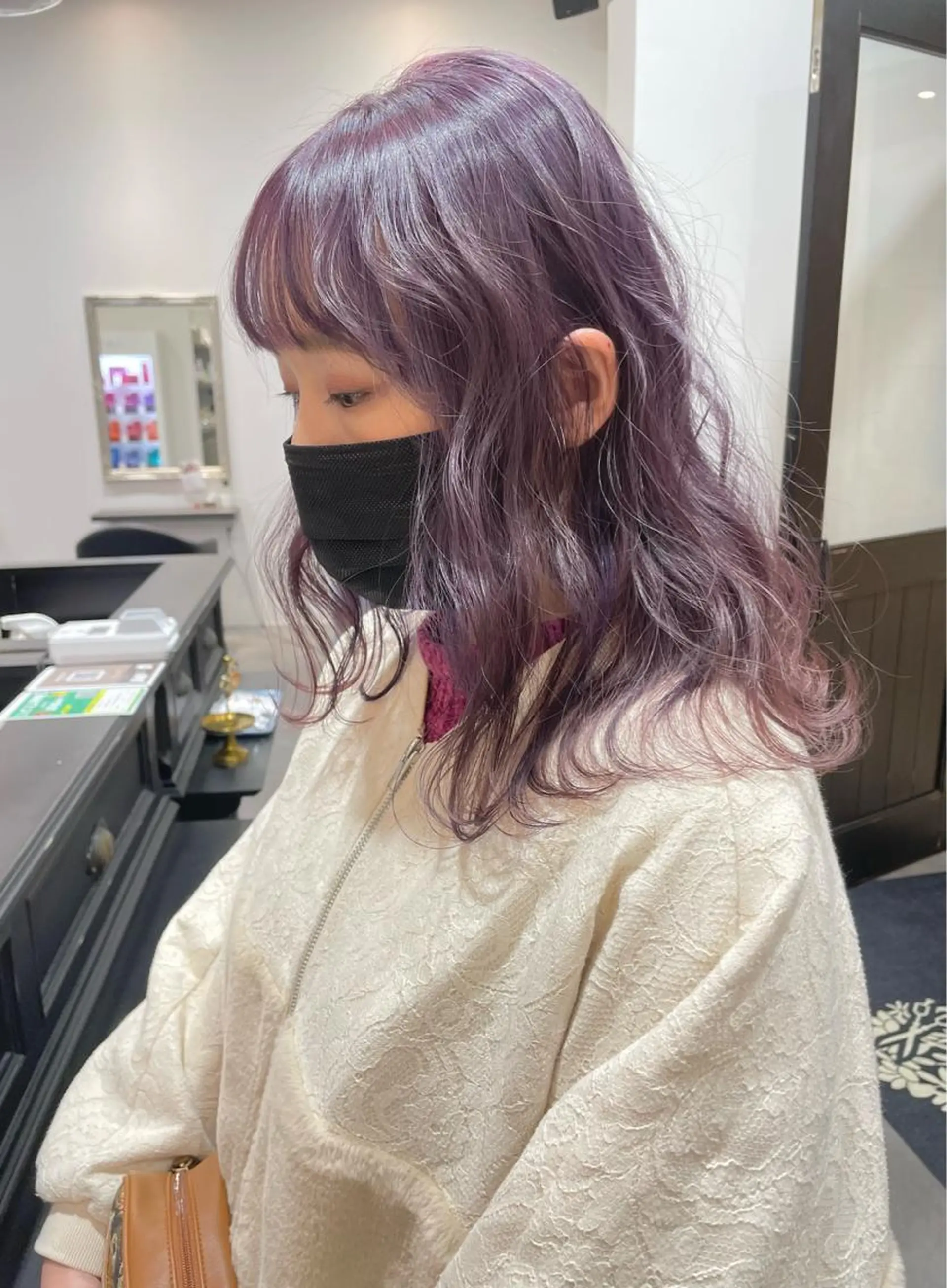 セミロング カラー ヘアアレンジ ヘアカラー トリートメント 小倉 愛里のヘアスタイル