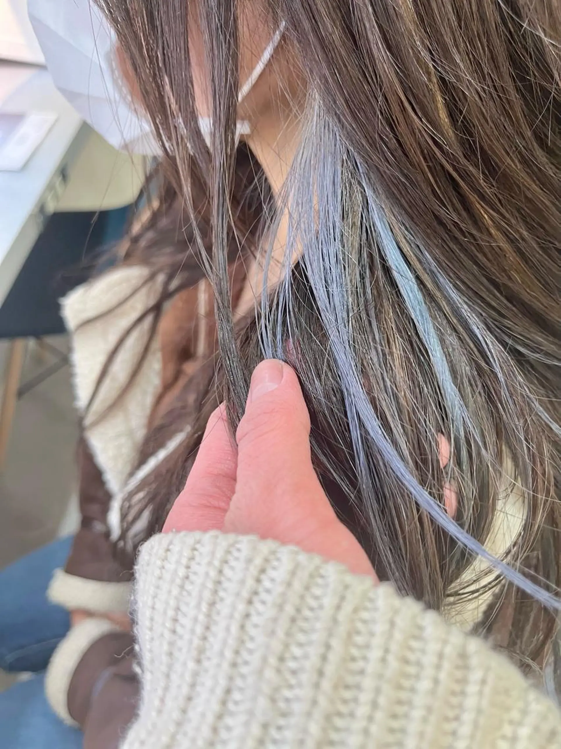 ミディアム カラー ヘアアレンジ ヘアカラー トリートメント ヘアセット ボブ｜韓国｜美髪矯正 ｜amika🌙のヘアスタイル