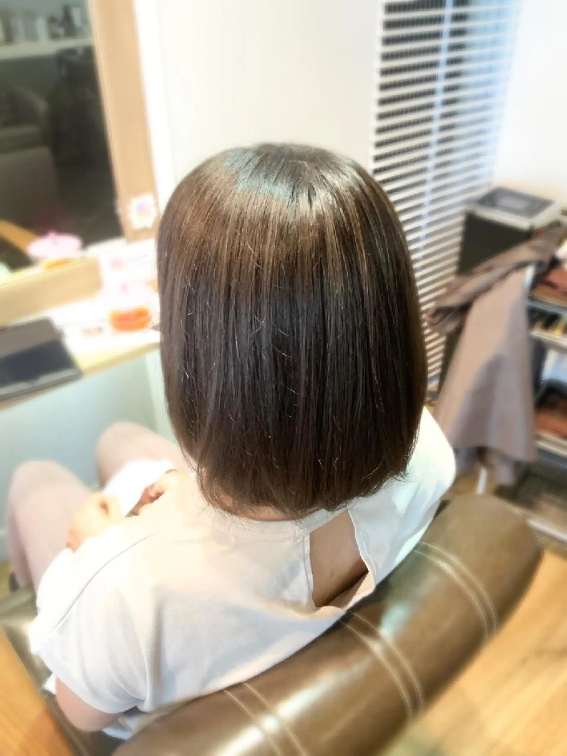 カラー グレージュ ハイライトカラー ヘアカラー トリートメント 堀 望美のヘアスタイル