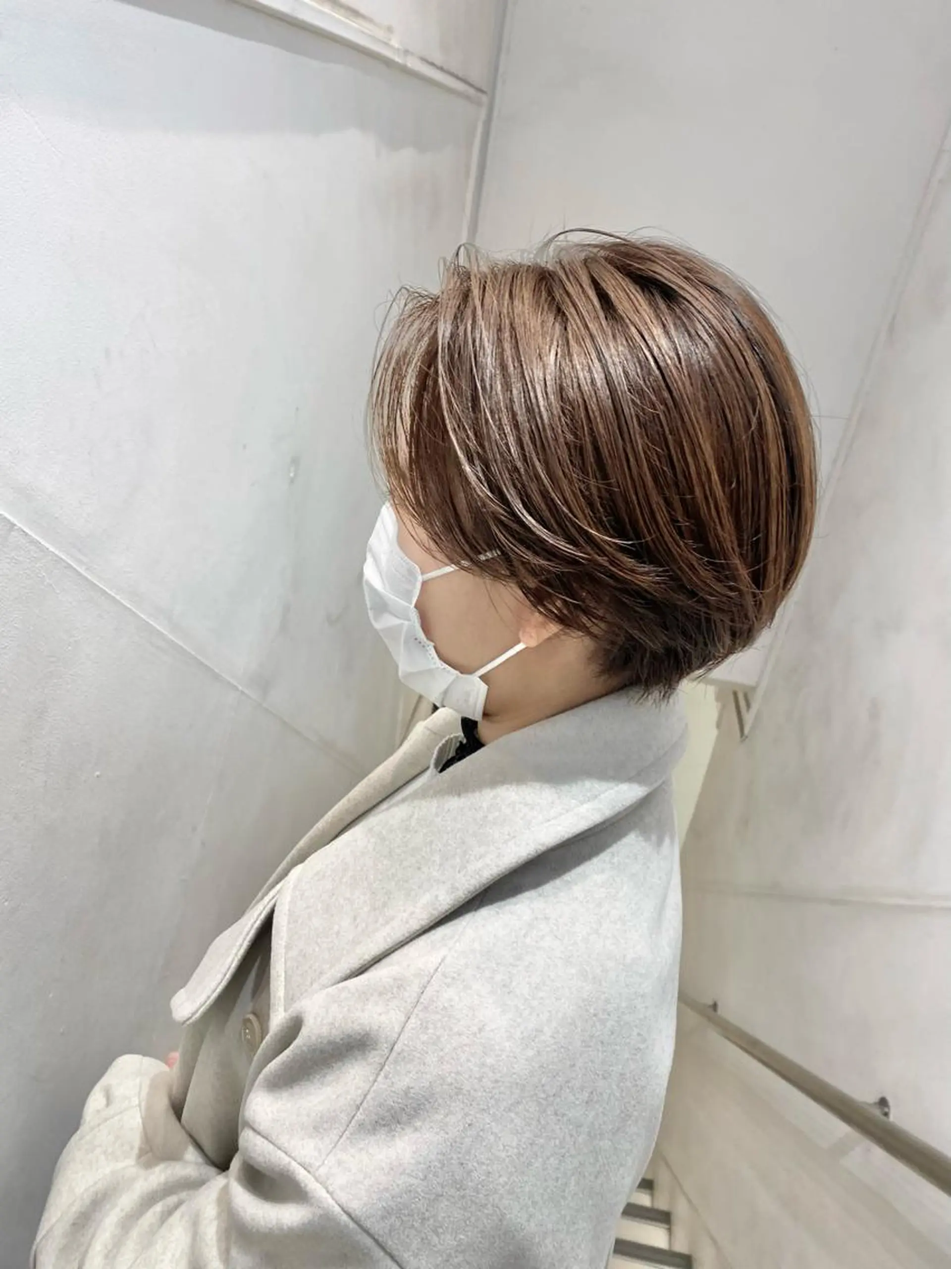 ショート カラー ベージュカラー ✨くびれスタイル✨️ 戸嶋穂乃香のヘアスタイル