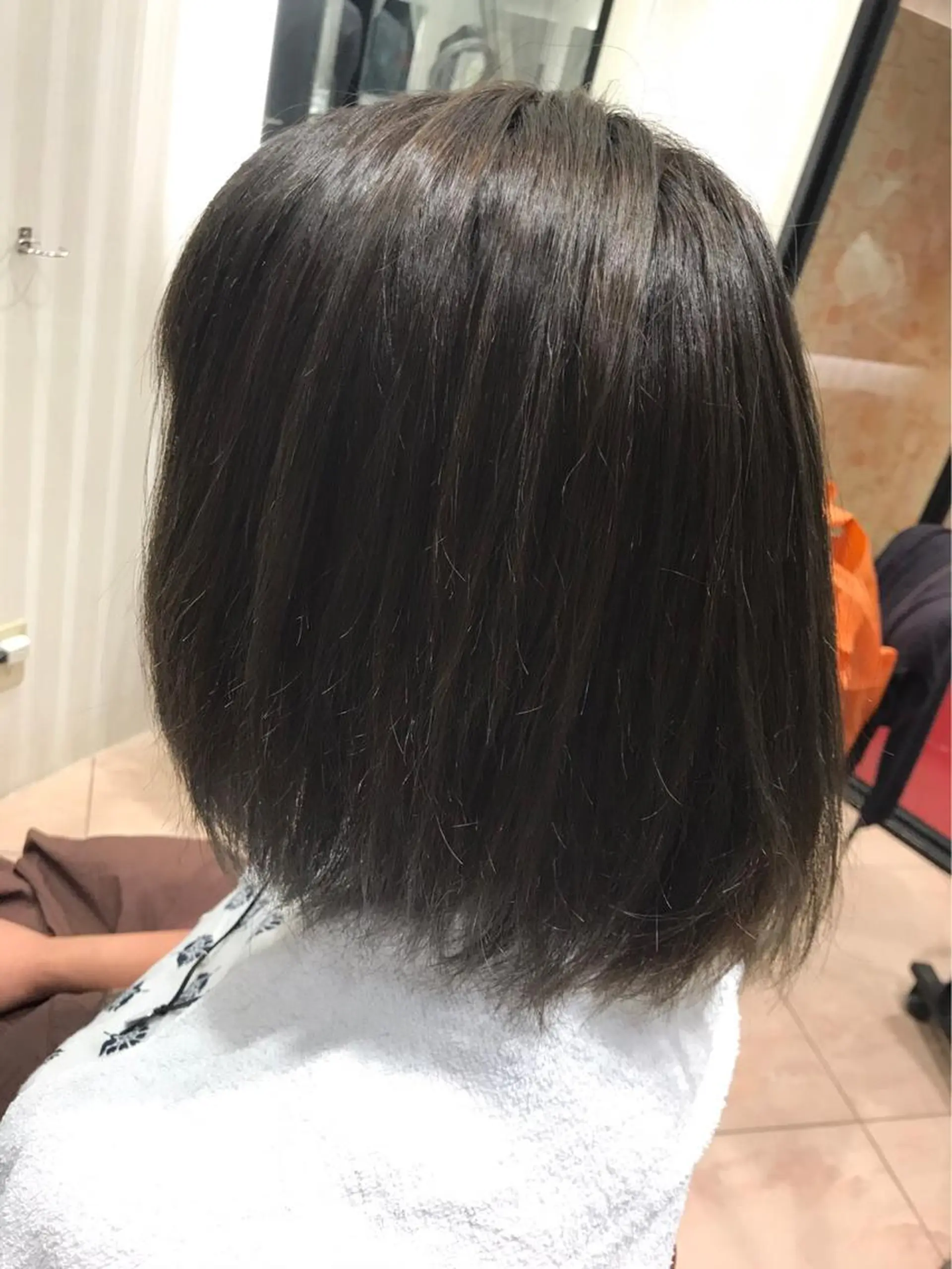 ショート カラー アッシュ ブルーカラー カット 縮毛矯正 Earth岩槻店 YAGIのヘアスタイル