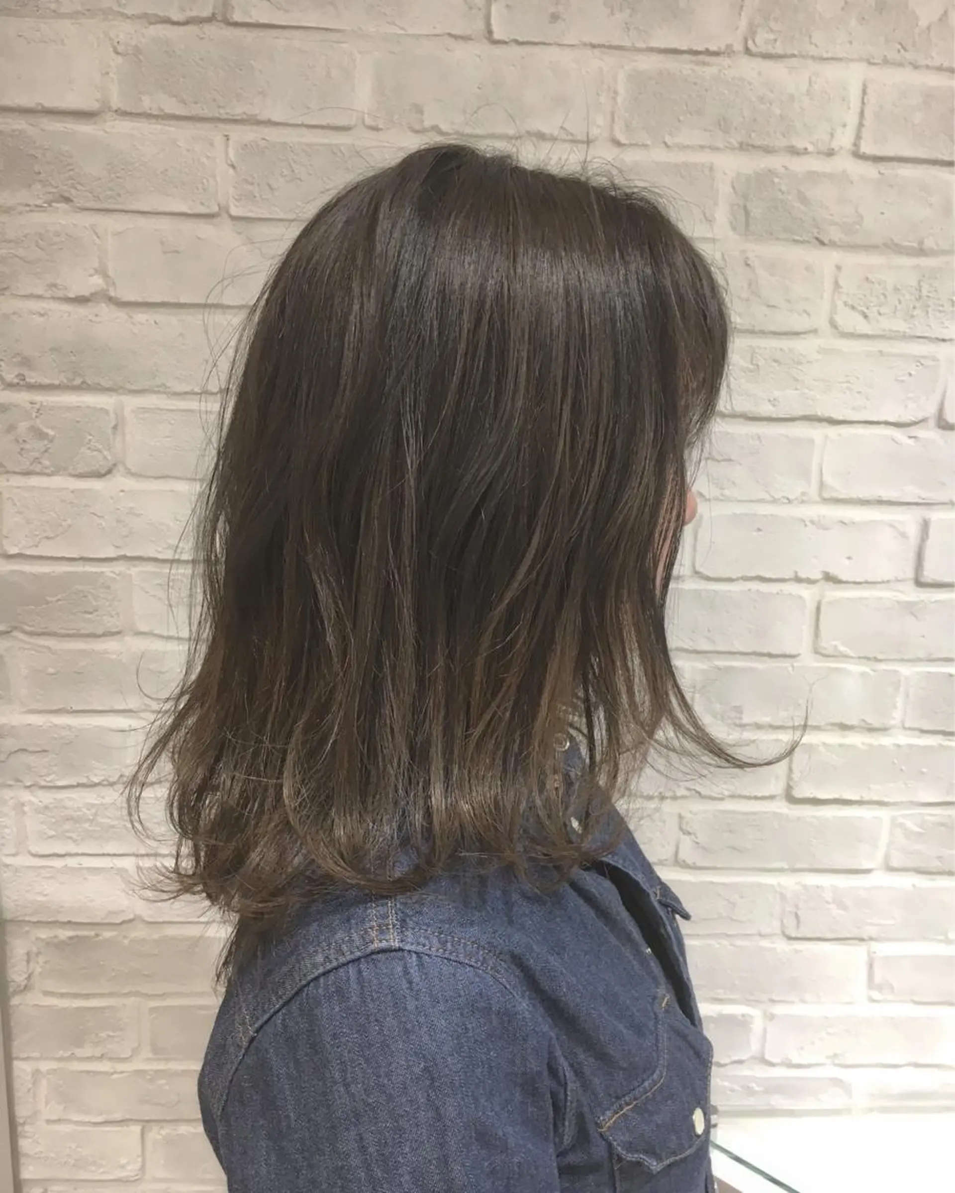 カラー グラデーションカラー グレージュ 江原 彩華のヘアスタイル