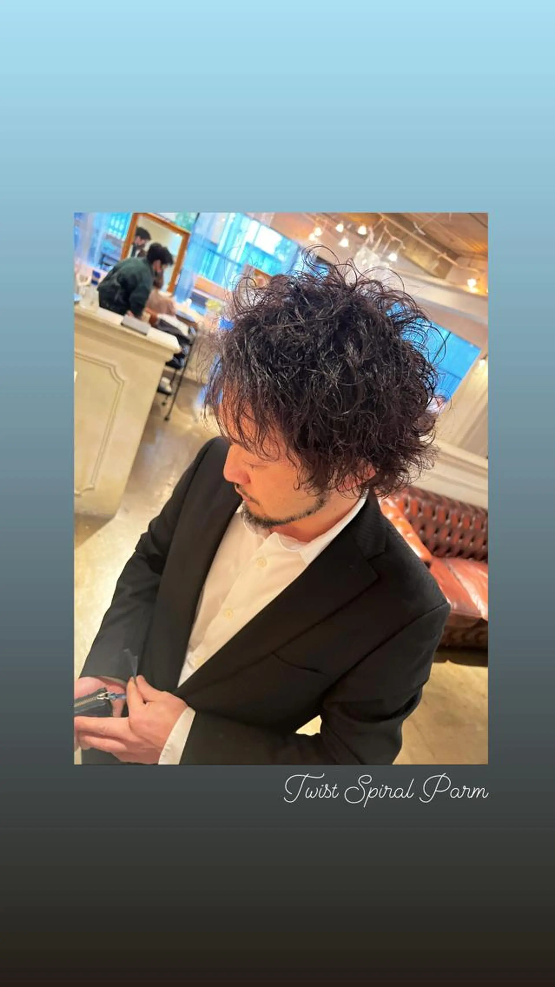 ショート パーマ メンズ メンズパーマ メンズツイストパーマ ツイストスパイラルパーマ スパイラルパーマ ツイストパーマ カット パーマ ハイライト/インナー /ブリーチ/レイヤーのヘアスタイル