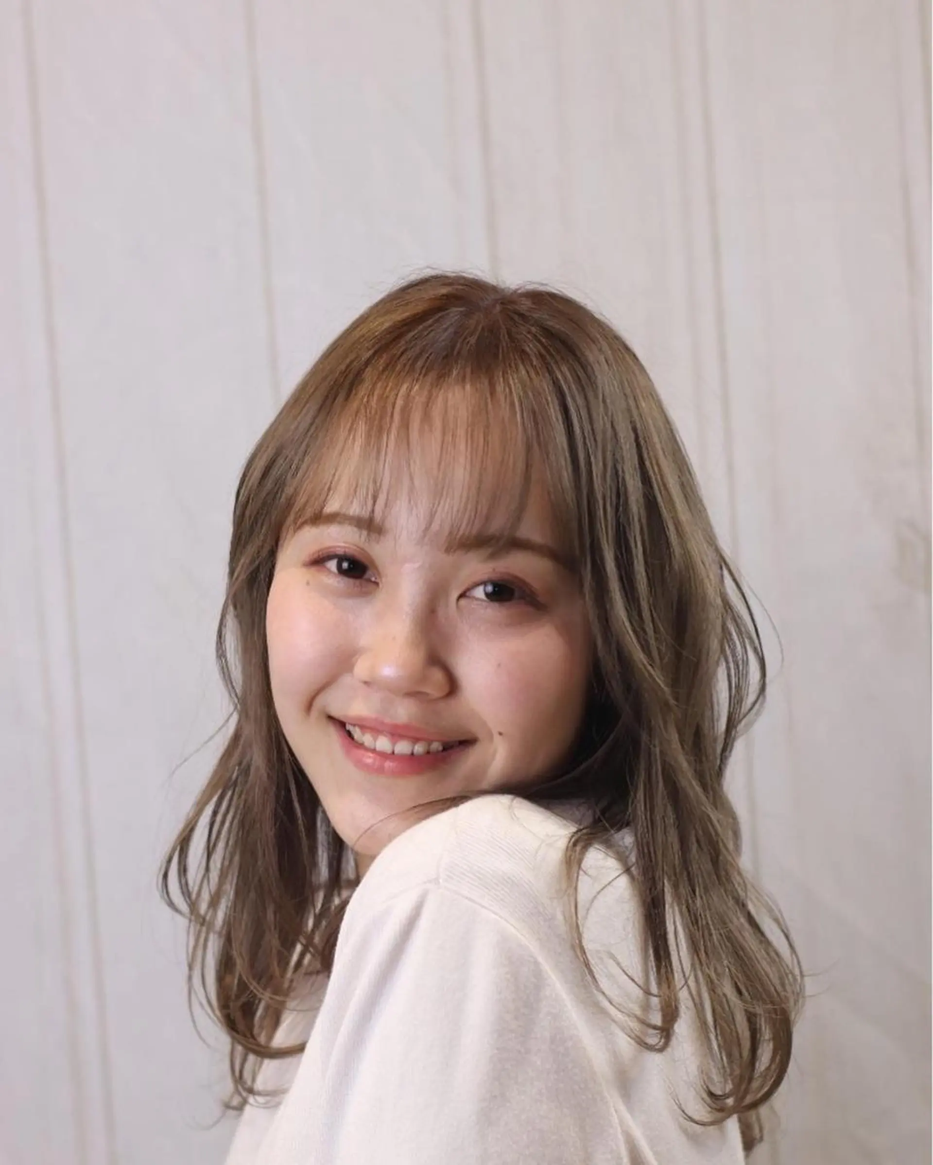セミロング ヘアカラー REKO美容室所属・矢野 智子のヘアスタイル