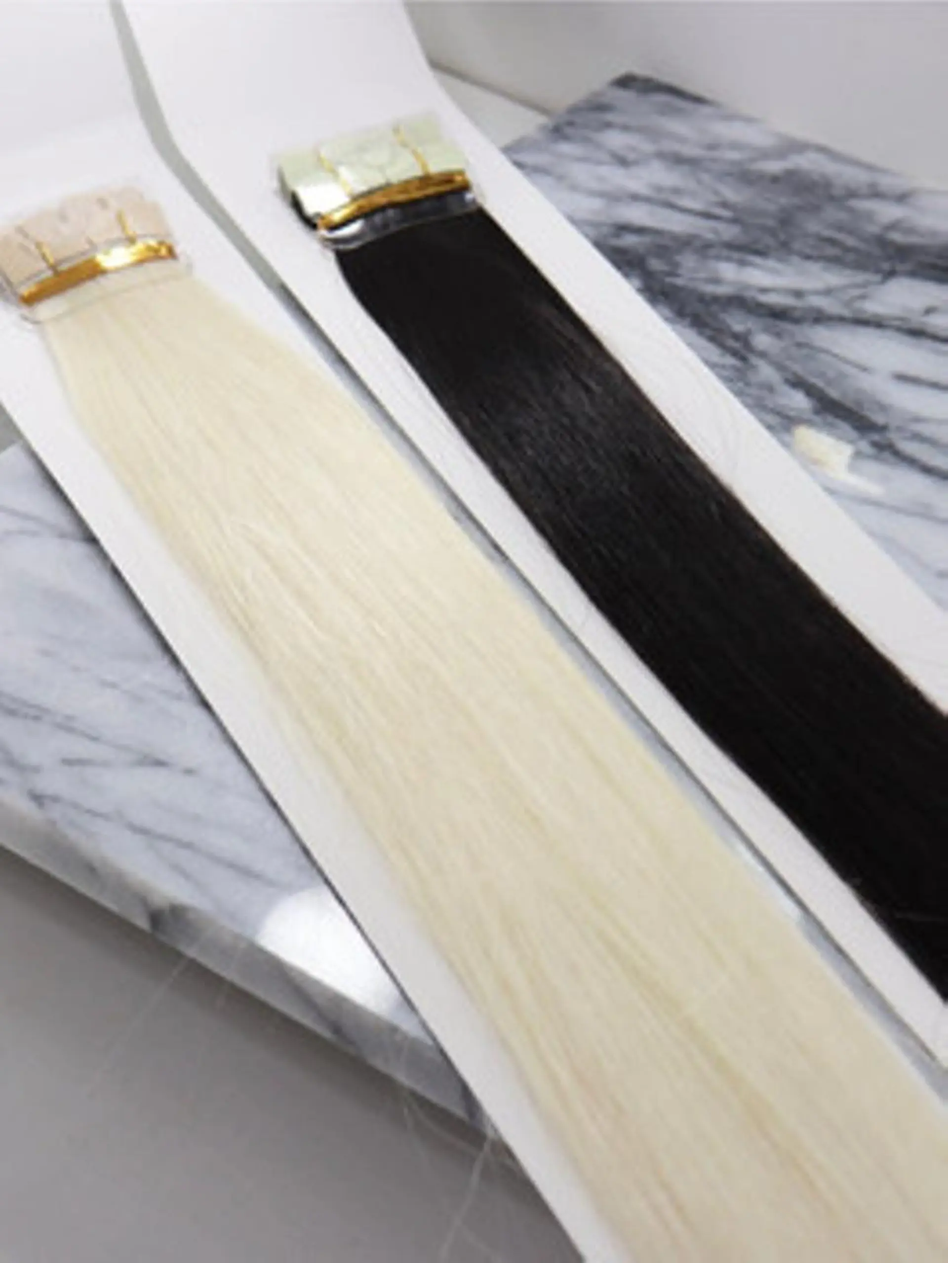 ロング カラー ヘアアレンジ チビ編み込みエクステ シールエクステのヘアスタイル