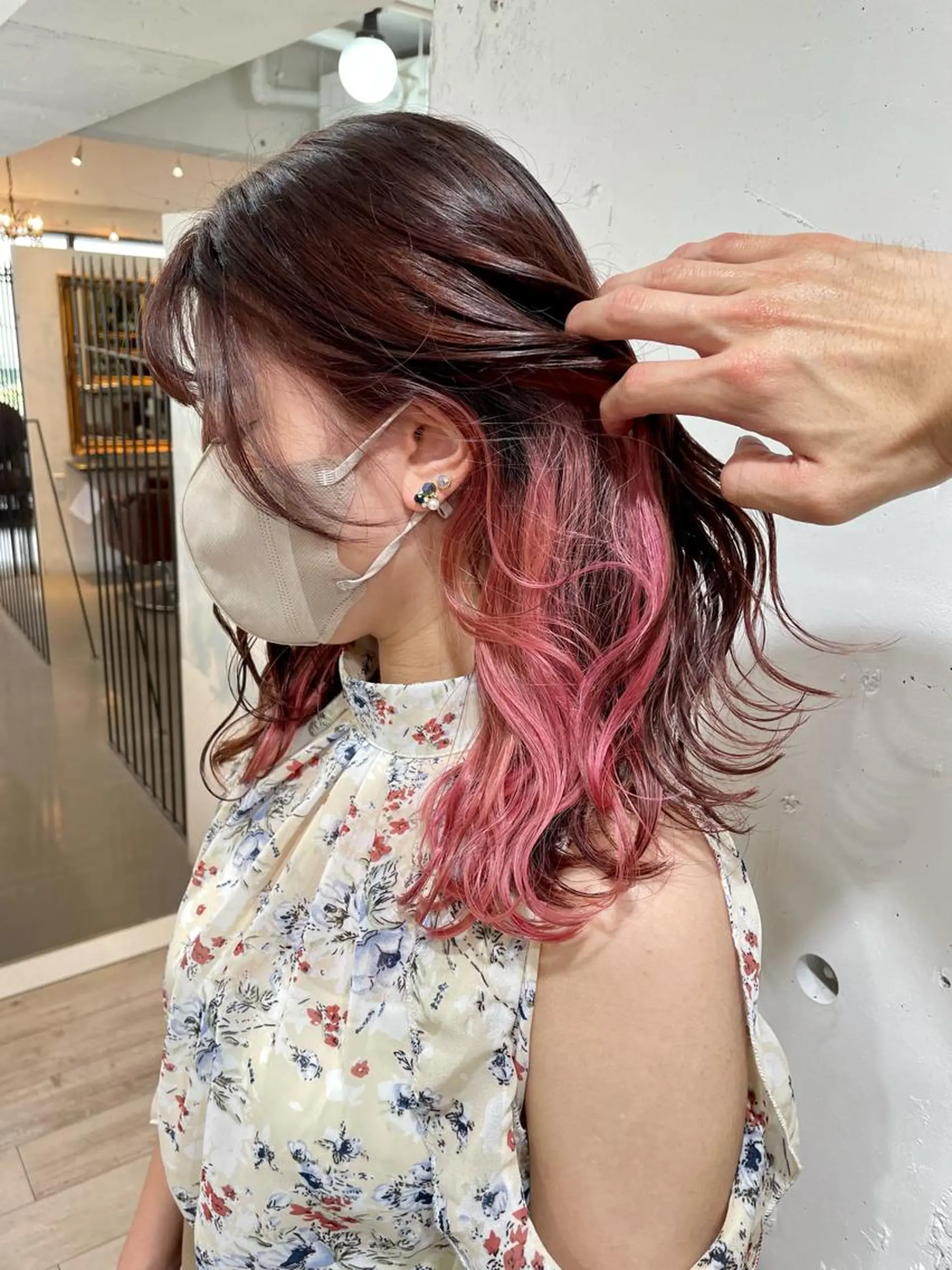 セミロング カラー ヘアカラー カラーが上手い 辻悠月のヘアスタイル