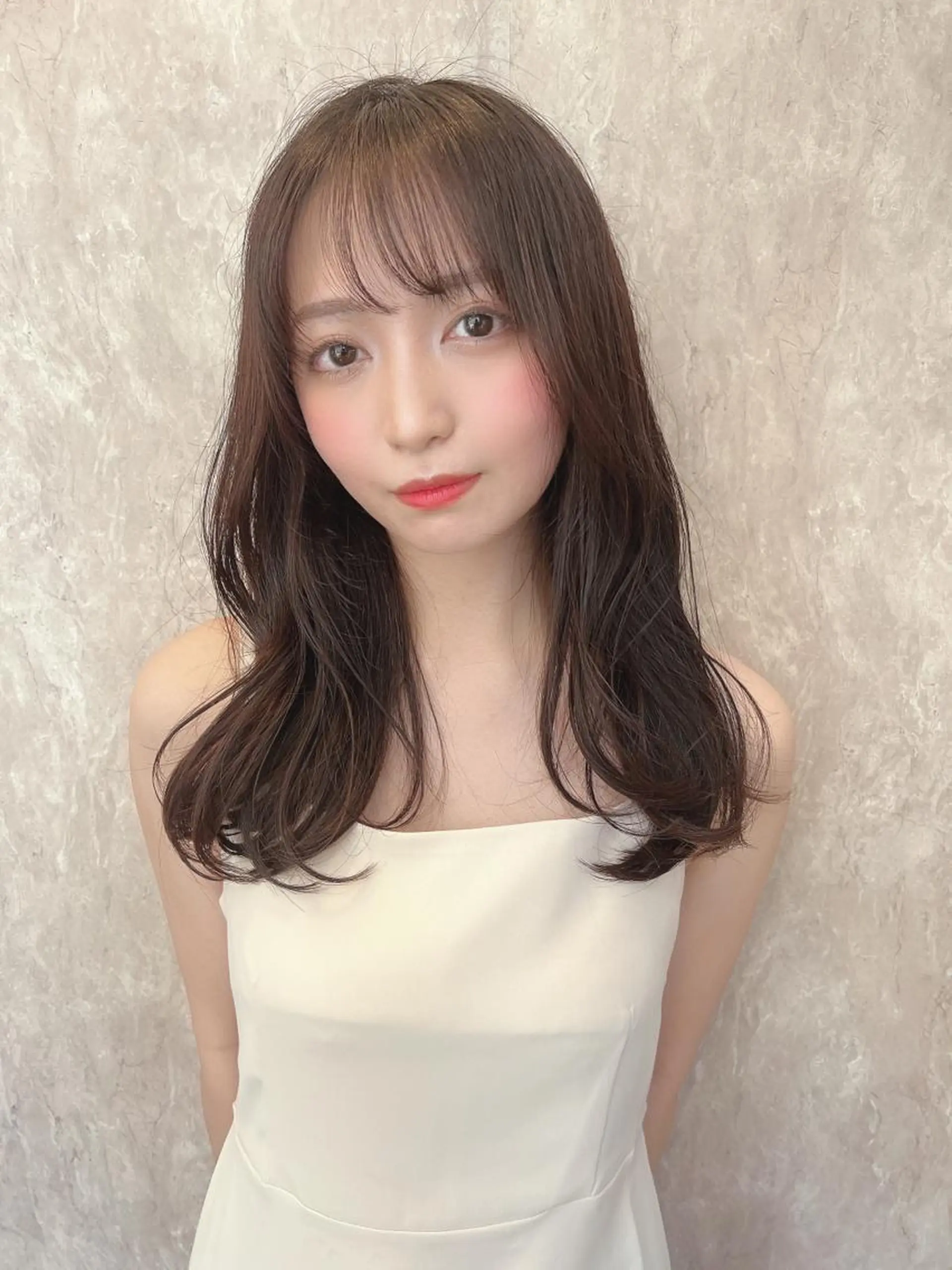 セミロング 韓国風ヘア カット ヘアカラー トリートメント ほさか しんごのヘアスタイル