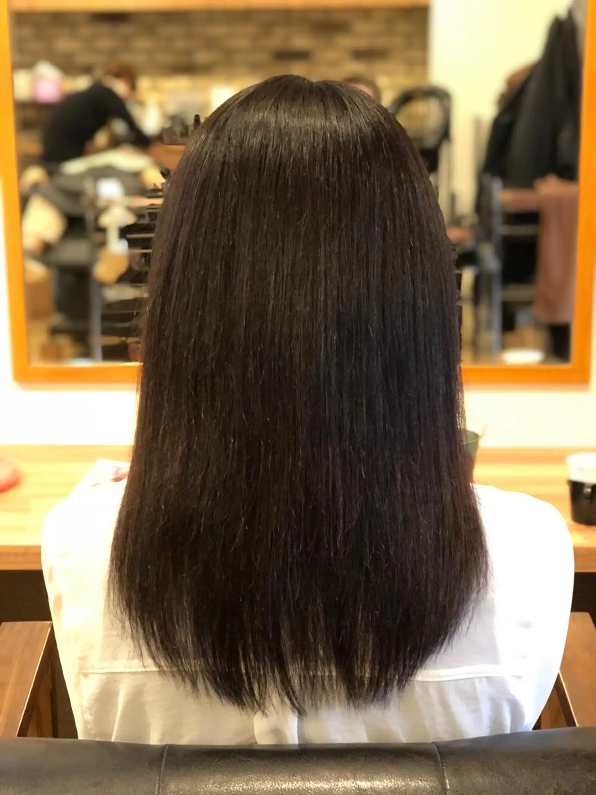 ミディアム カラー アッシュ 黒髪 ブリーチ 美髪矯正 🌈髪質改善 山下のヘアスタイル