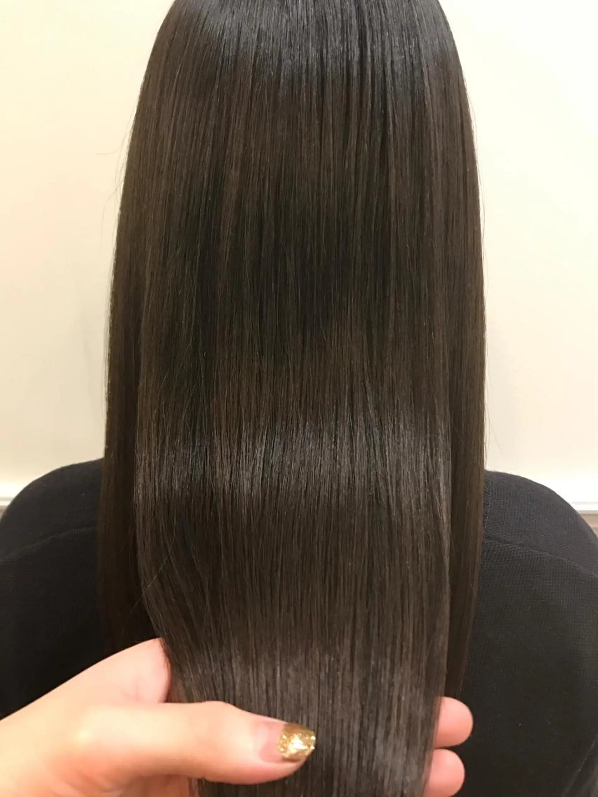 ロング カット 縮毛矯正 ひろせ かなのヘアスタイル