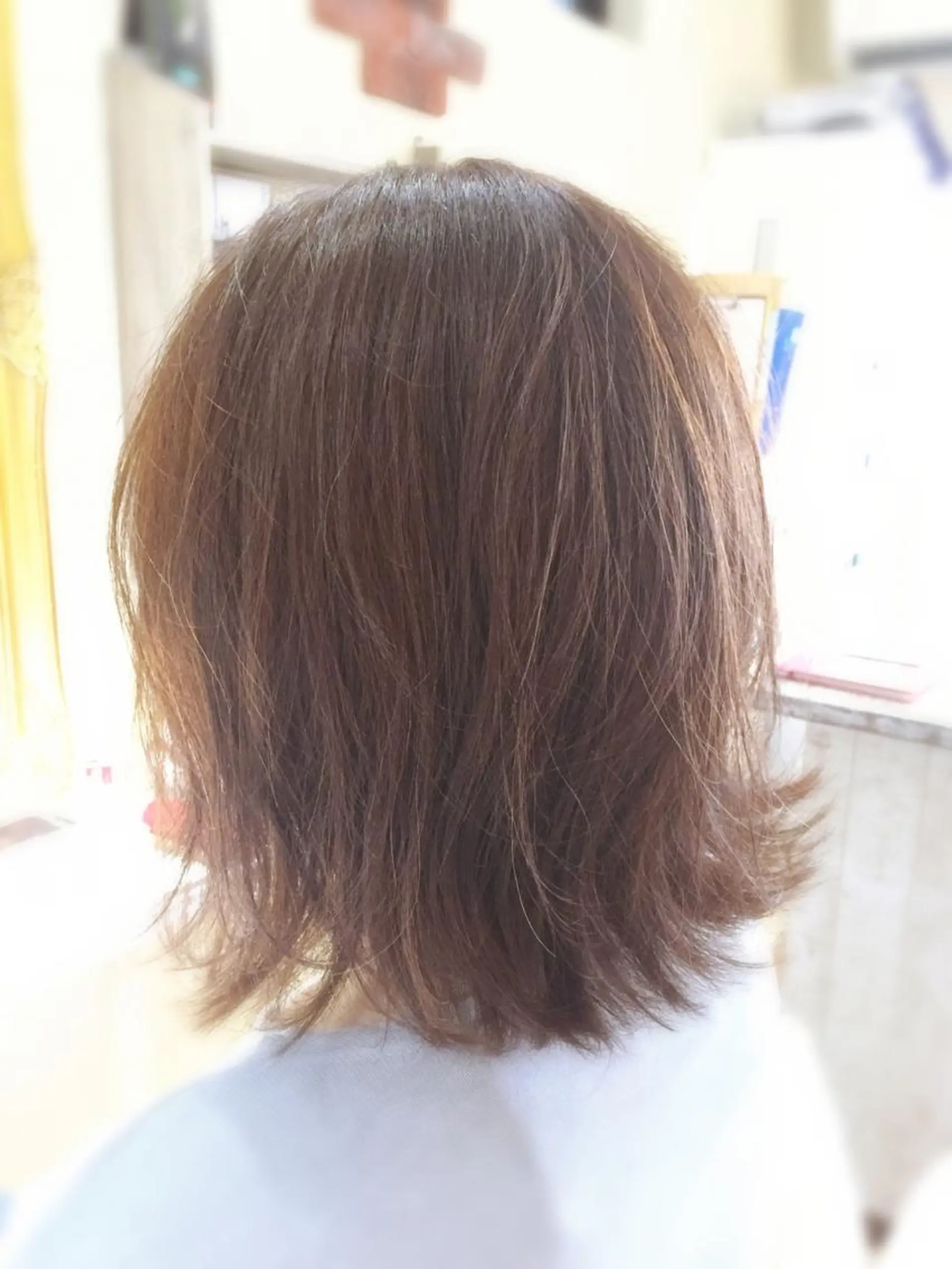 ミディアム カラー ボブ 外ハネヘア カット 美容歴18年以上🌈 山口のヘアスタイル