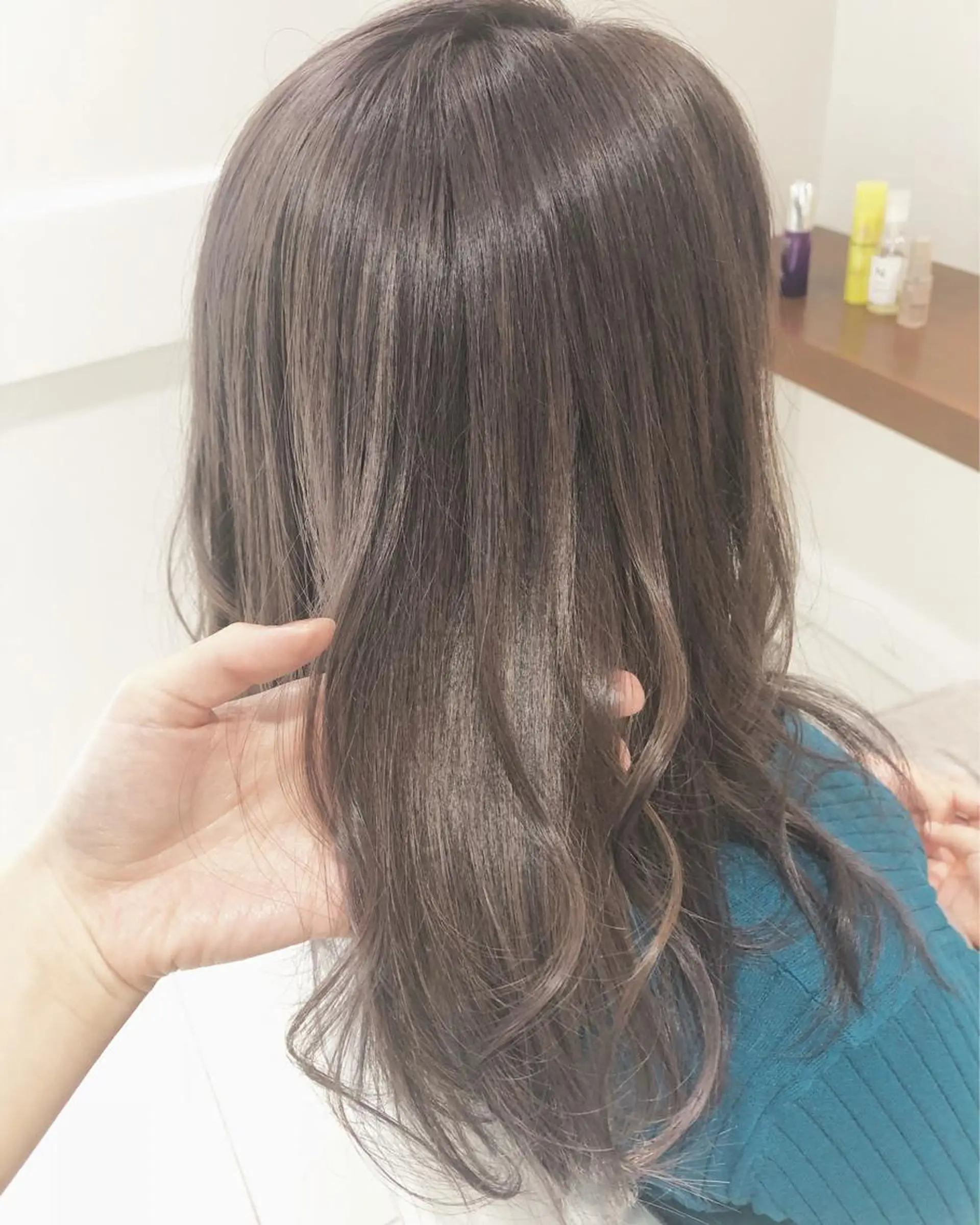 セミロング sano sayakaのヘアスタイル