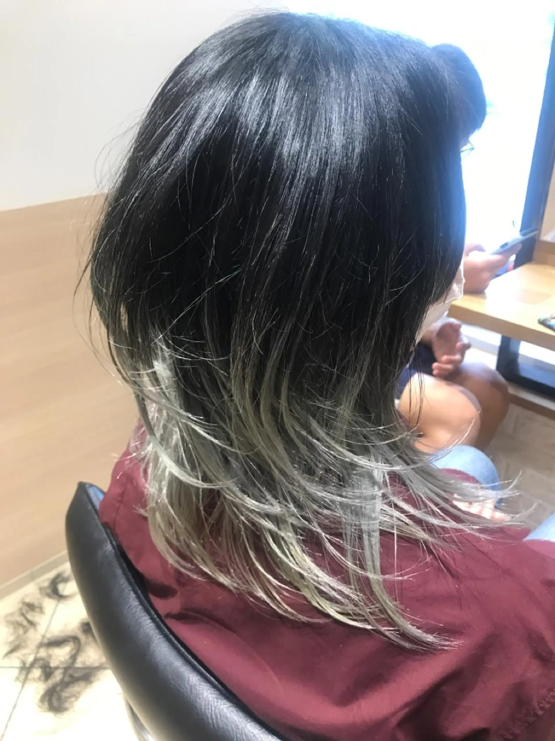 セミロング カラー vifkrone所属・JOHO 【マンツーマン施術】のヘアスタイル