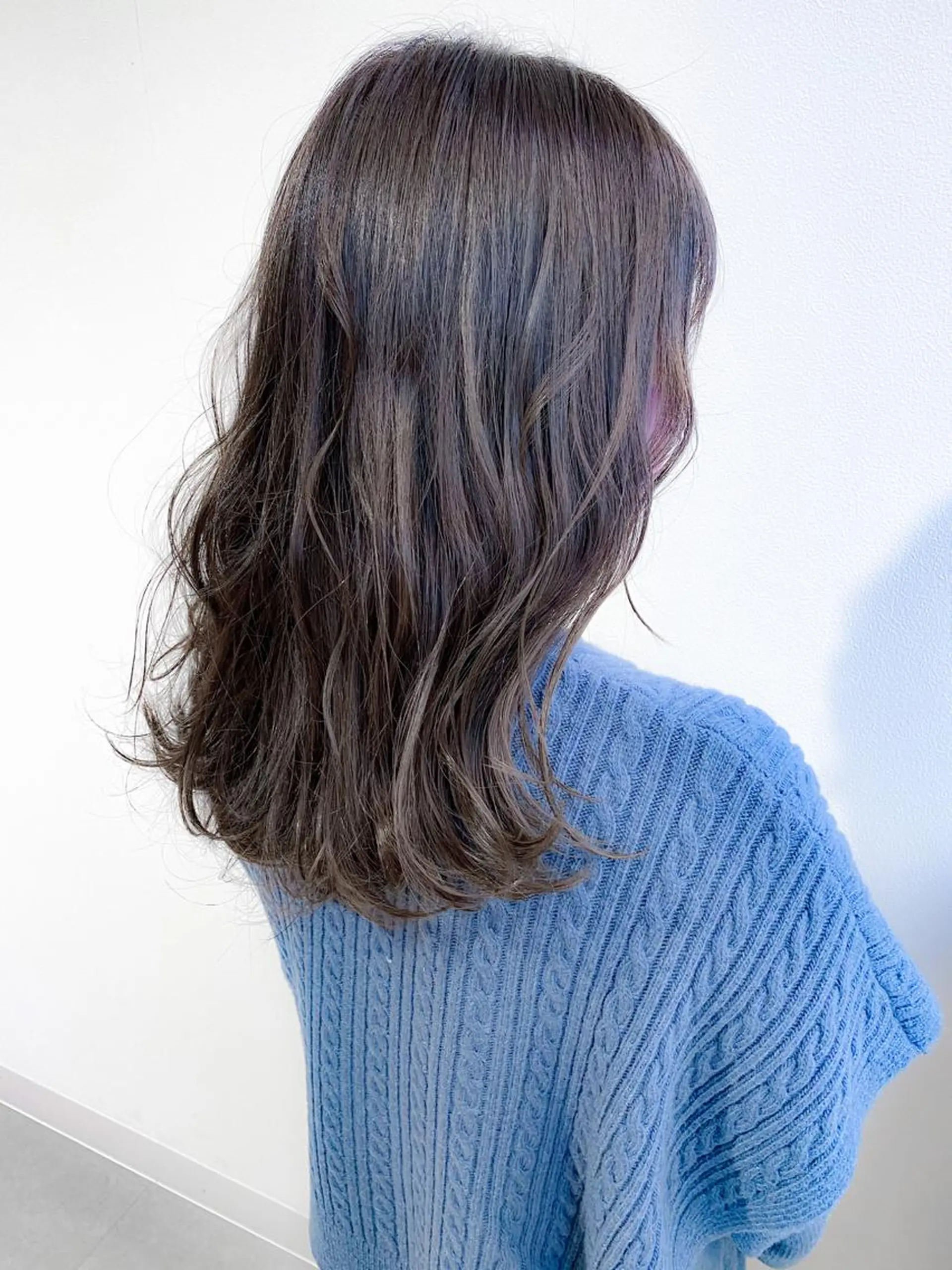 セミロング カラー ブリーチ 透明感カラー ブリーチなしカラー オリーブカラー カット ヘアカラー トリートメント Meena by urban所属・丹羽 隼人/髪質改善 /韓国ヘア🇰🇷のヘアスタイル