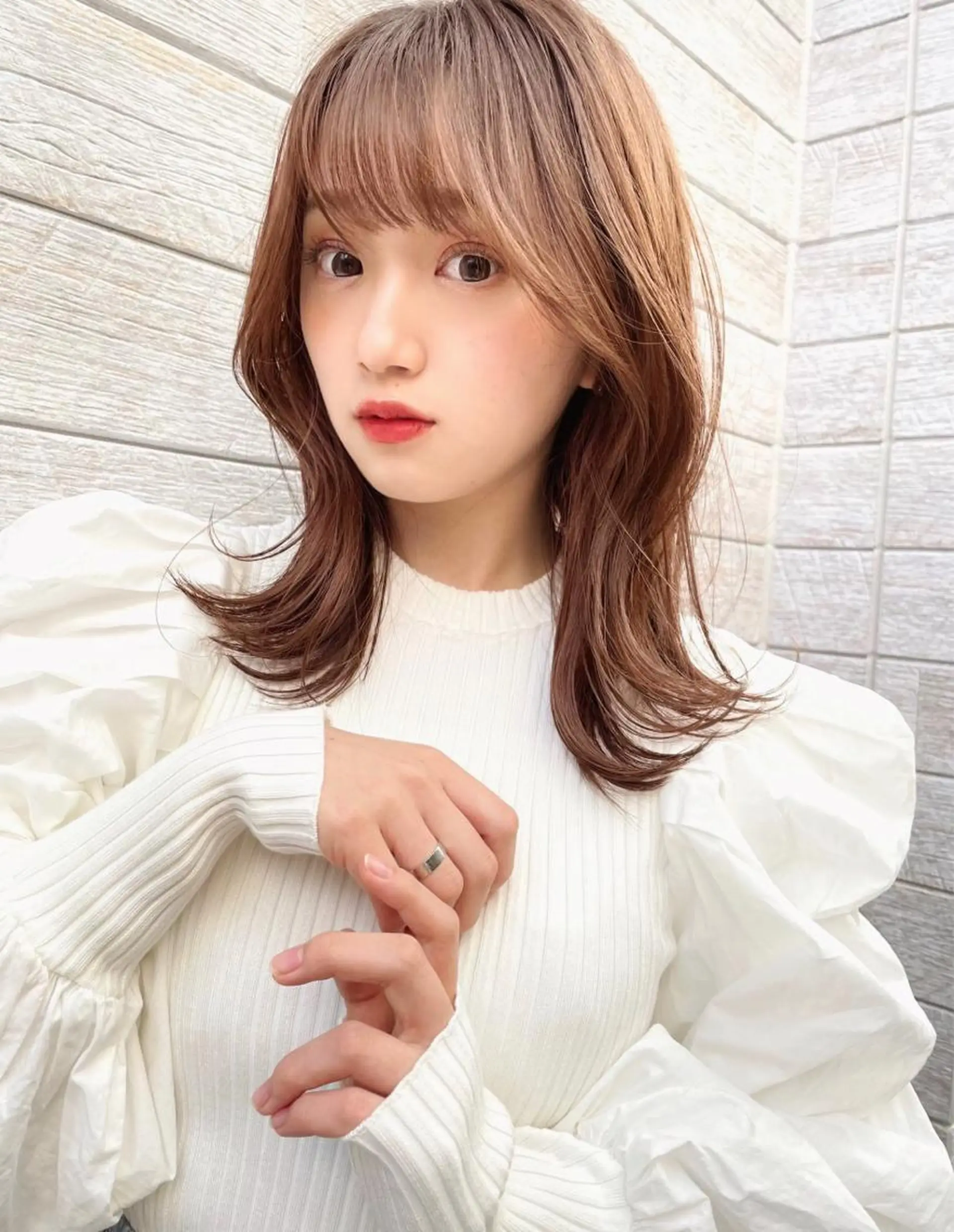 ミディアム カット トリートメント レイヤーカット、 大人可愛い 中村美羅のヘアスタイル