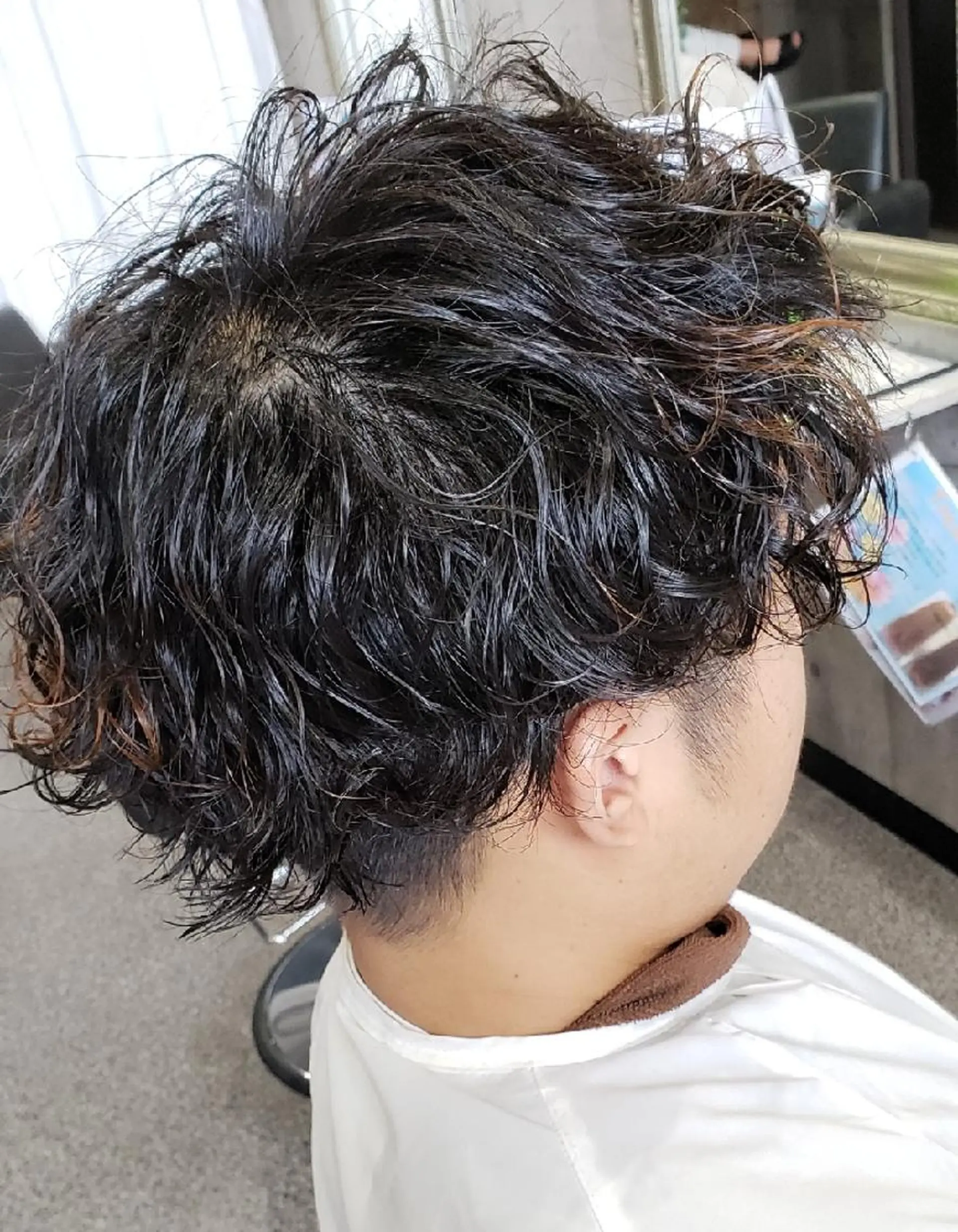メンズ パーマ マッシュ メンズパーマ 波巻きパーマ カット パーマ トリートメント 黒田 かな子のヘアスタイル