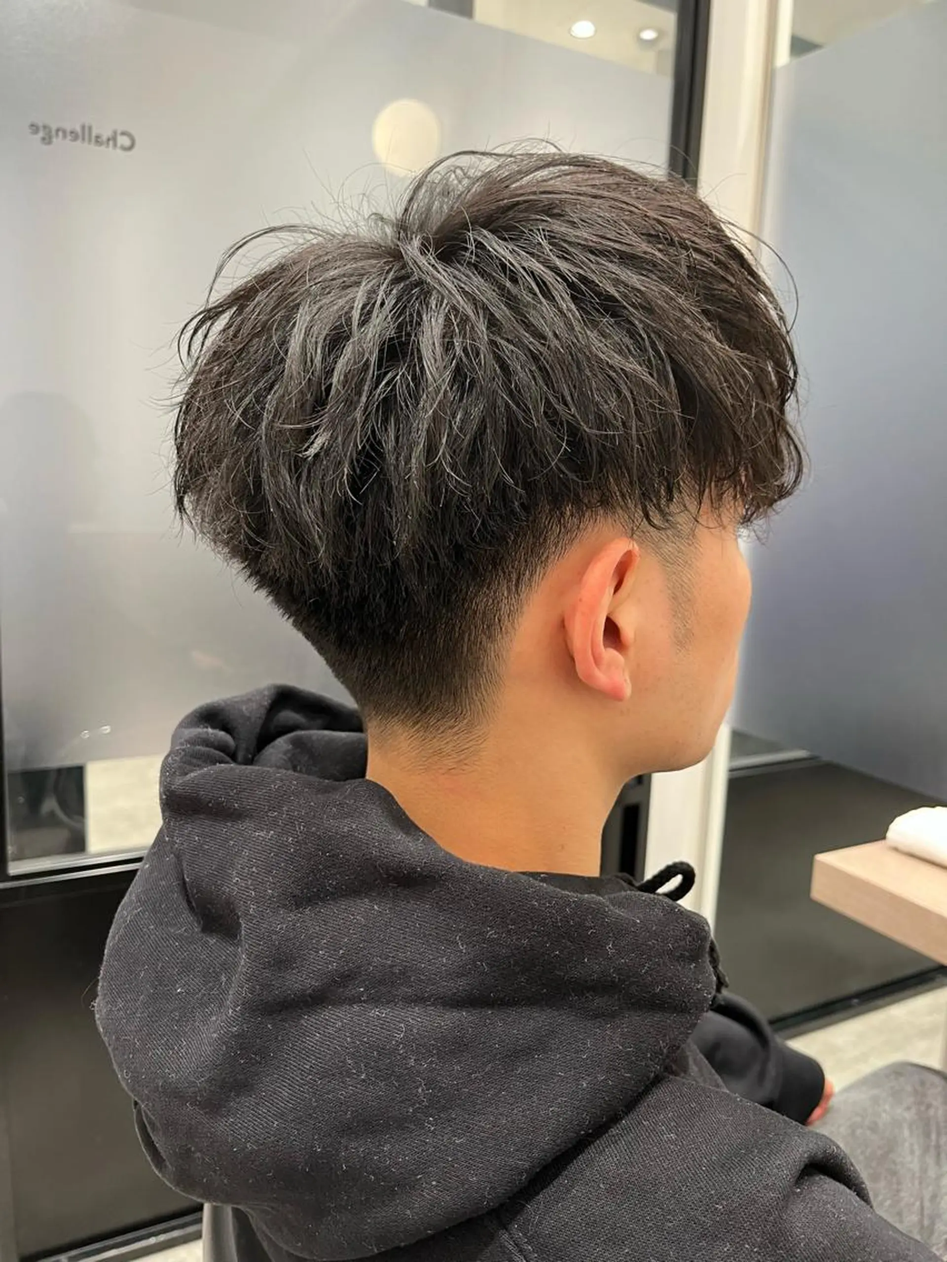 ショート パーマ メンズ カット パーマ トリートメント 店舗移動します ご連絡くださいESAのヘアスタイル