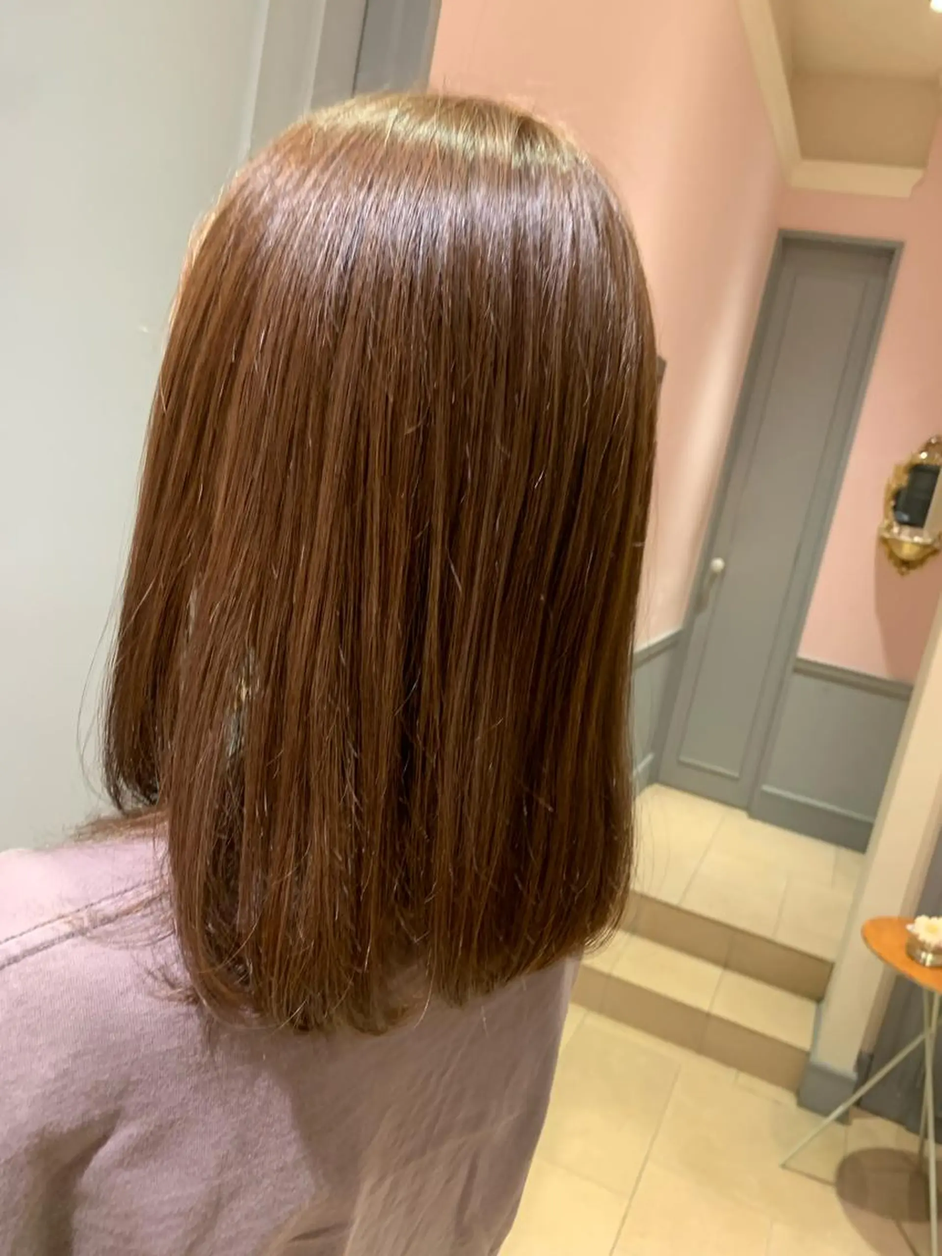 ミディアム カラー ベージュカラー ミルクティーベージュ 上野 七奈穂のヘアスタイル