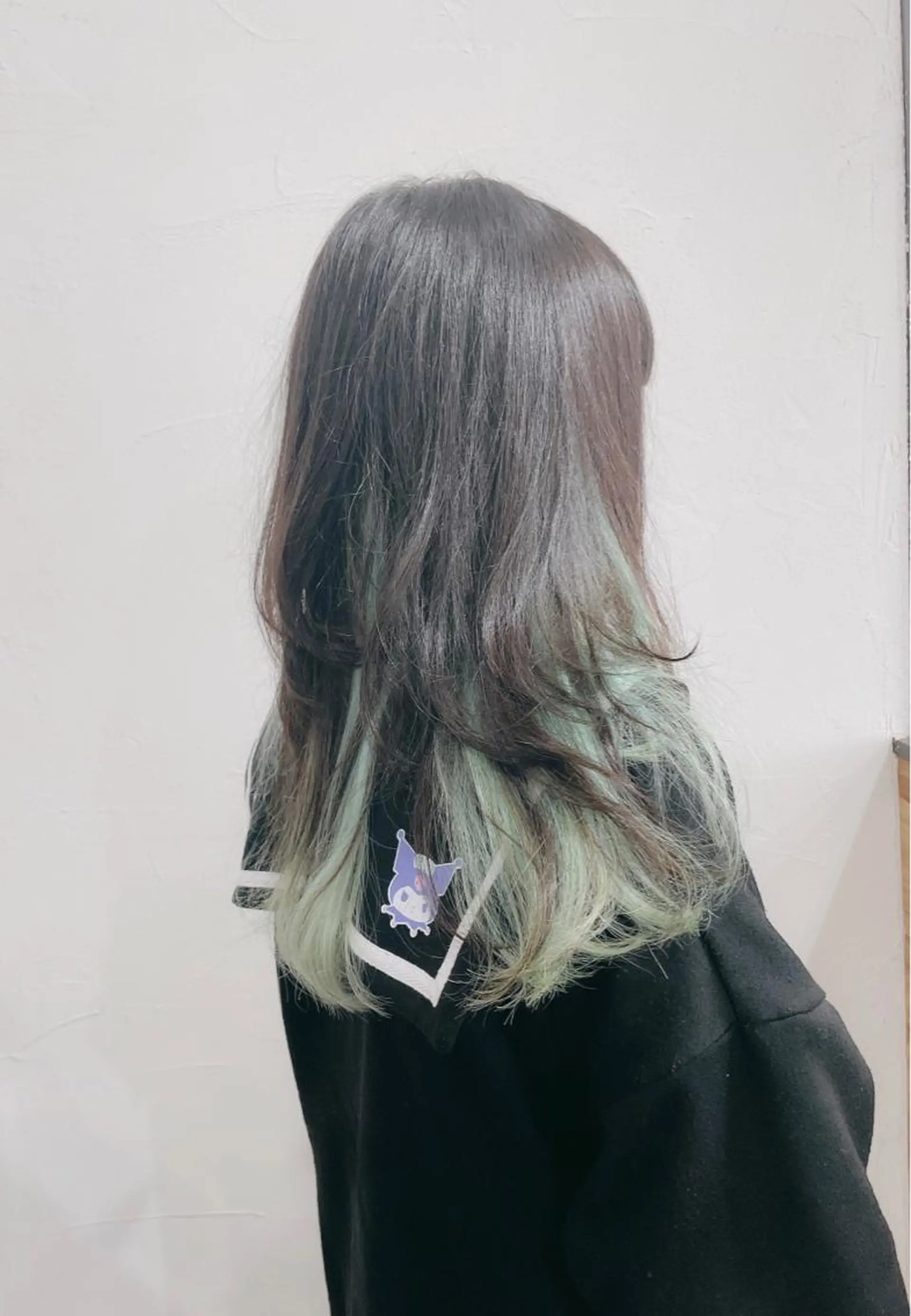 ロング ロング ウルフカット ヘアカラー soin by poshのヘアスタイル
