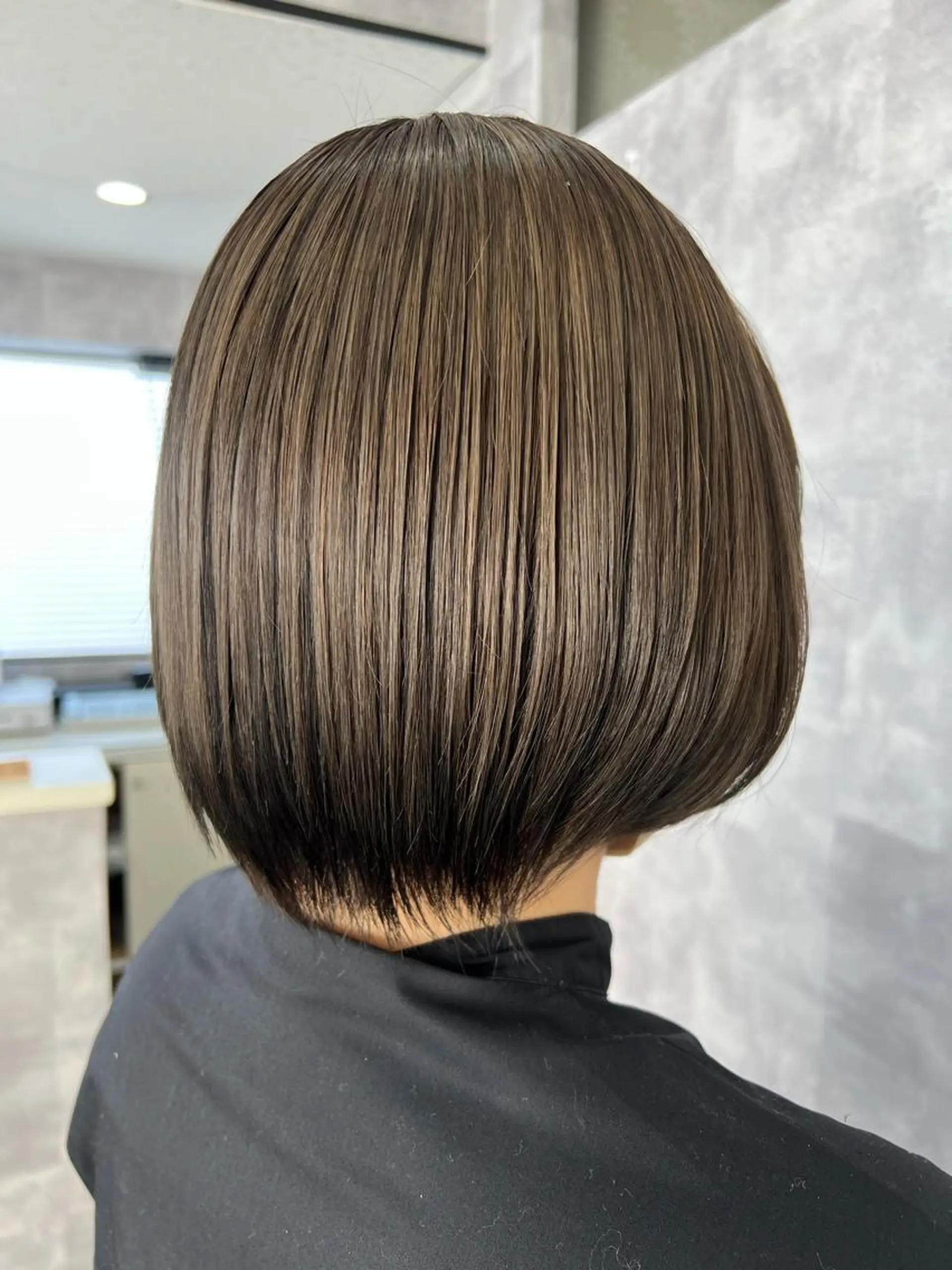 ショート 髪質改善カラー🎀 アイブロウ✨麗華のヘアスタイル