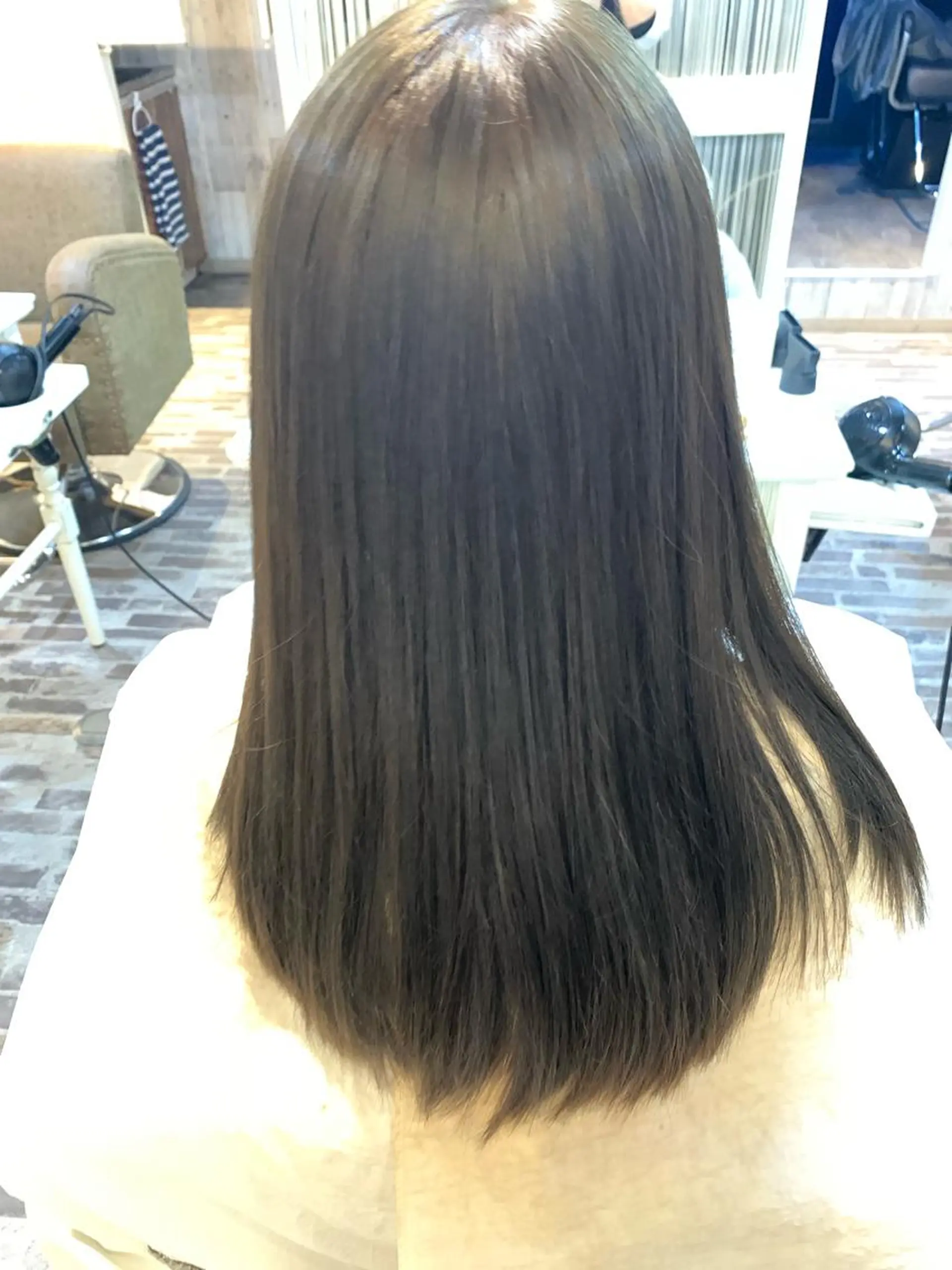 セミロング カラー ✨透明感カラー 聖奈✨のヘアスタイル