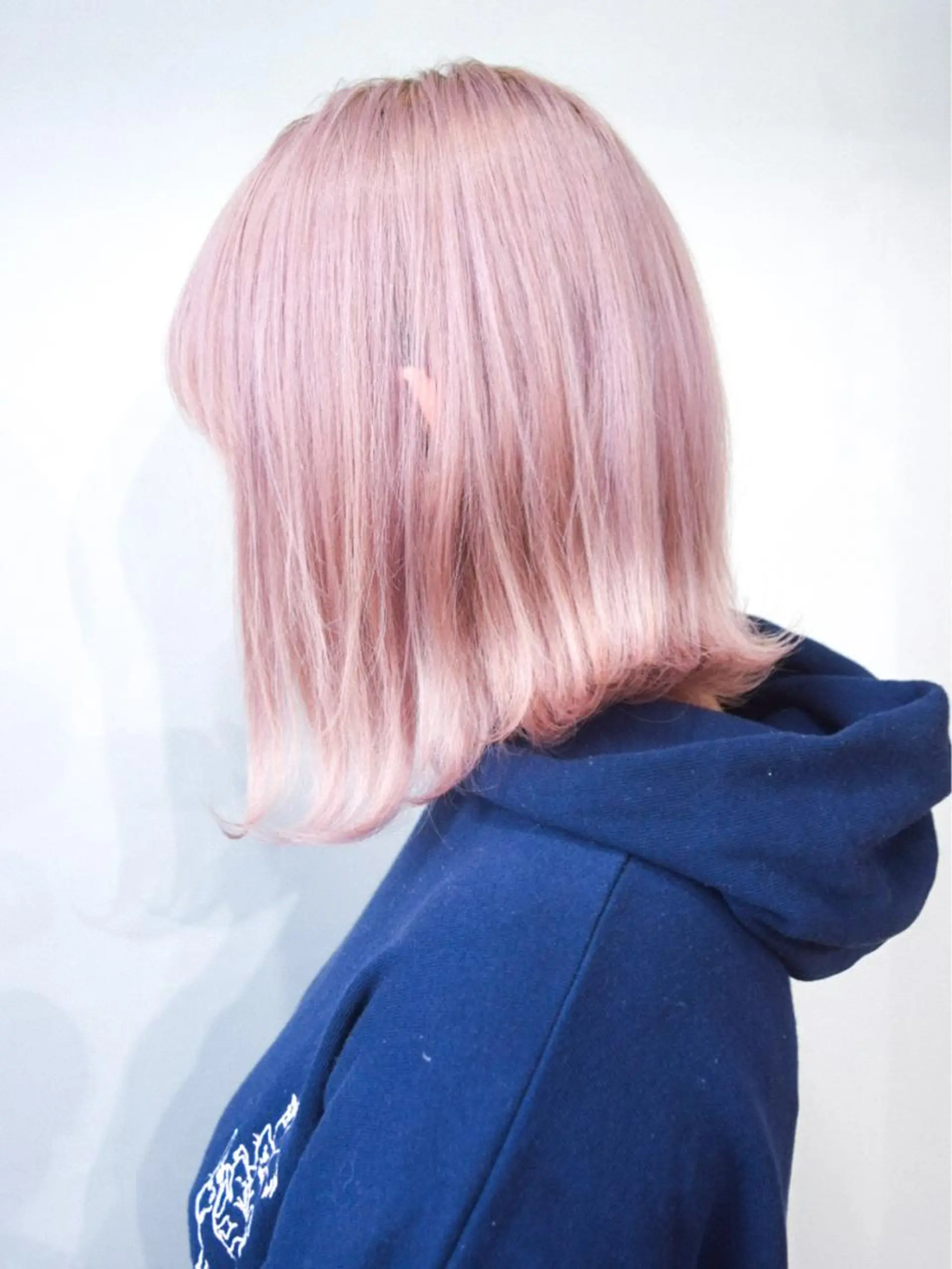 カラー ピンクカラー ホワイトピンク ハイトーンカラー RYUのヘアスタイル