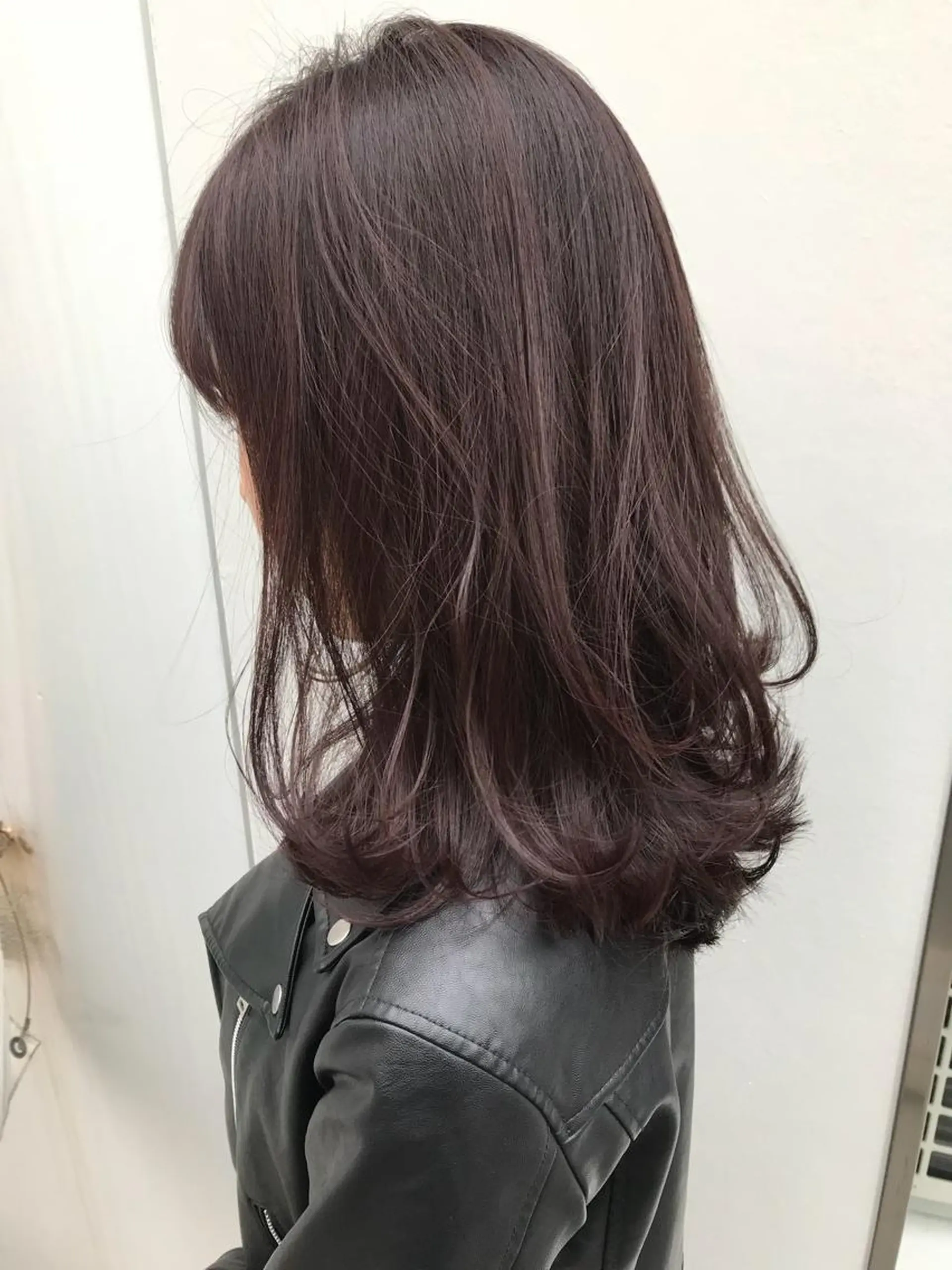 ミディアム カラー 寺山 佳貴のヘアスタイル