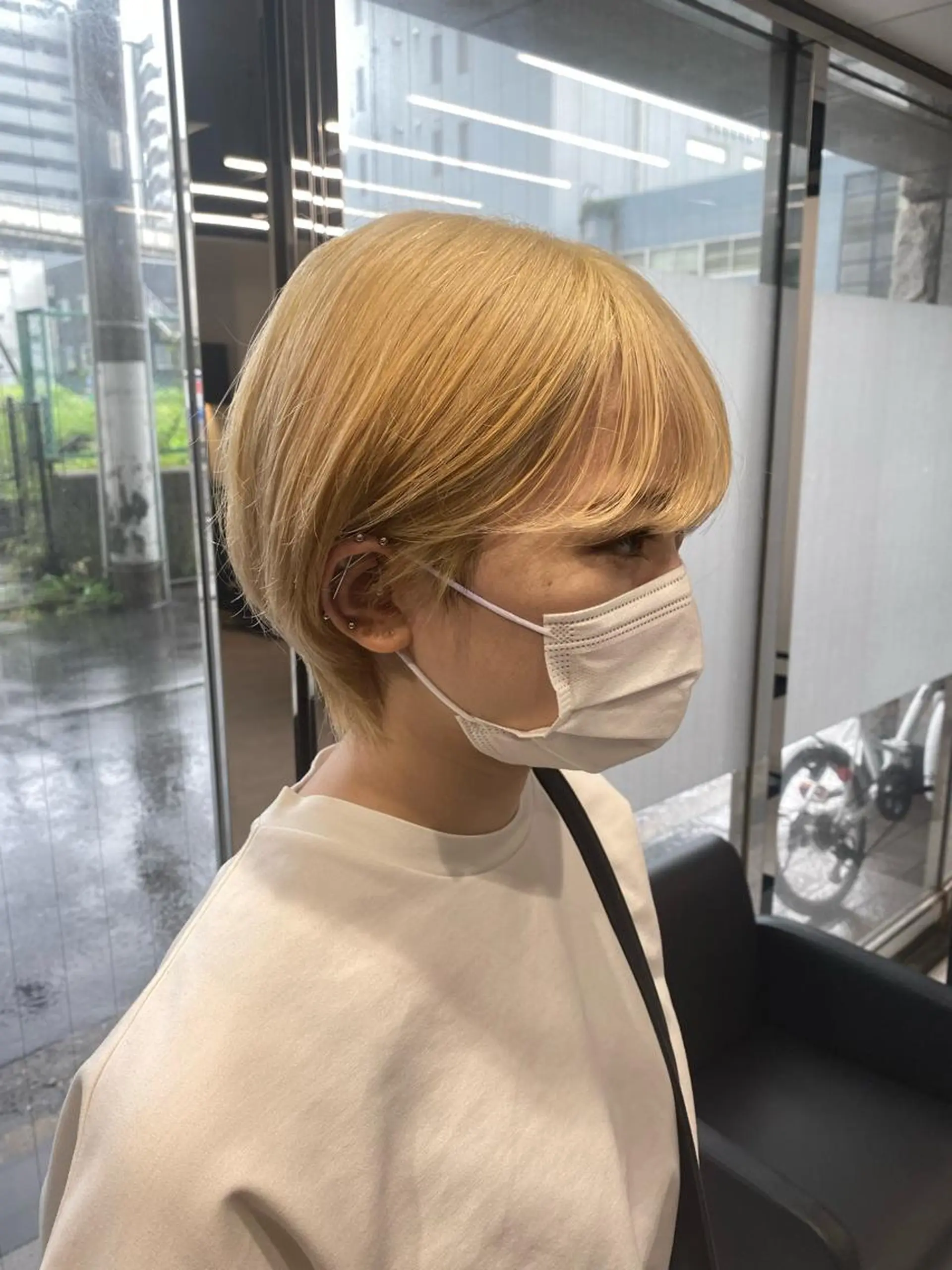 ショート カラー ブリーチ ブロンド ハイトーンカラー KURUMI /NINE麻布十番のヘアスタイル