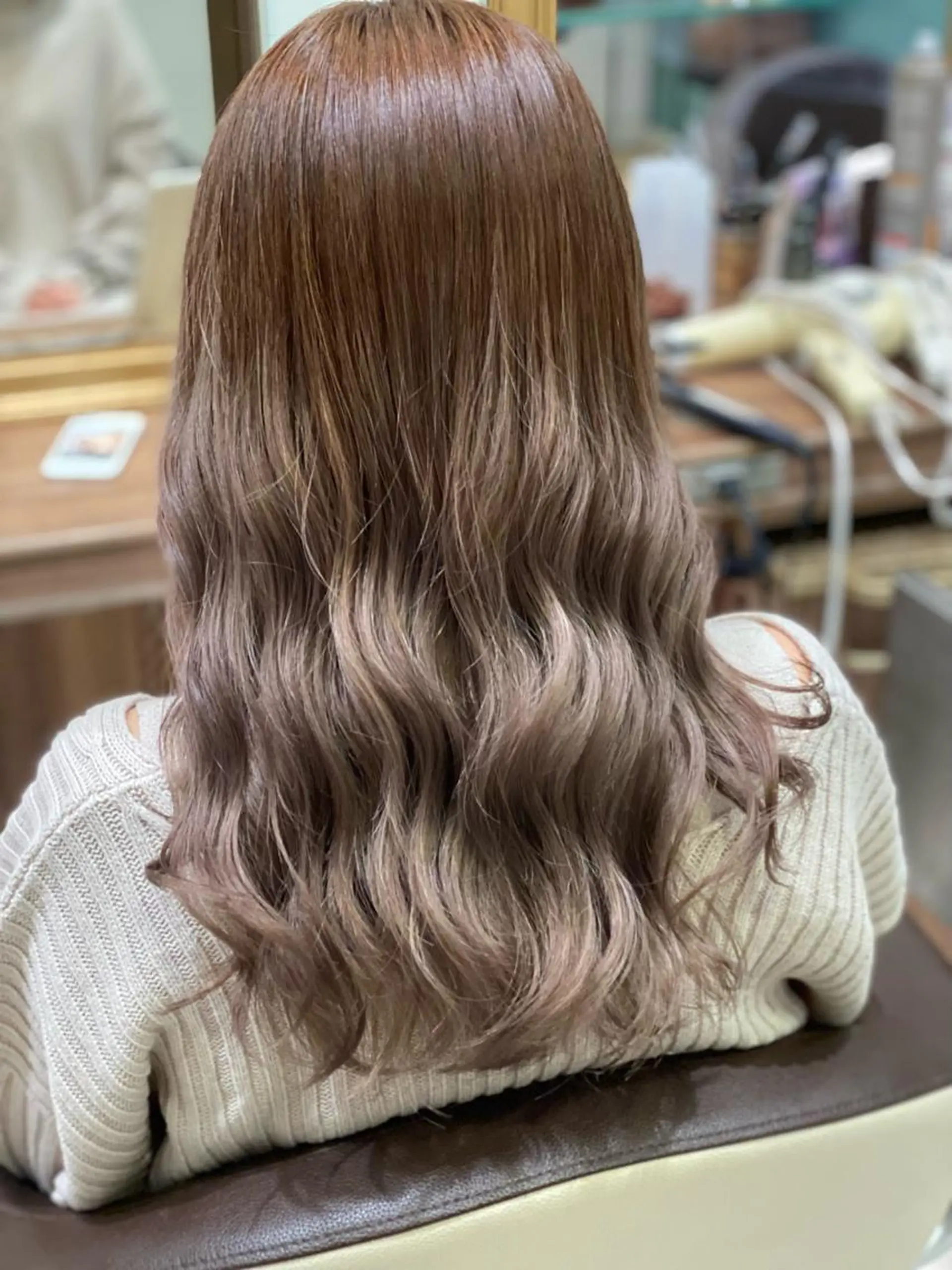 ロング カラー ベージュカラー グラデーションカラー ヘアカラー トリートメント 💎大人ハイライト 💎上杉一也💎のヘアスタイル