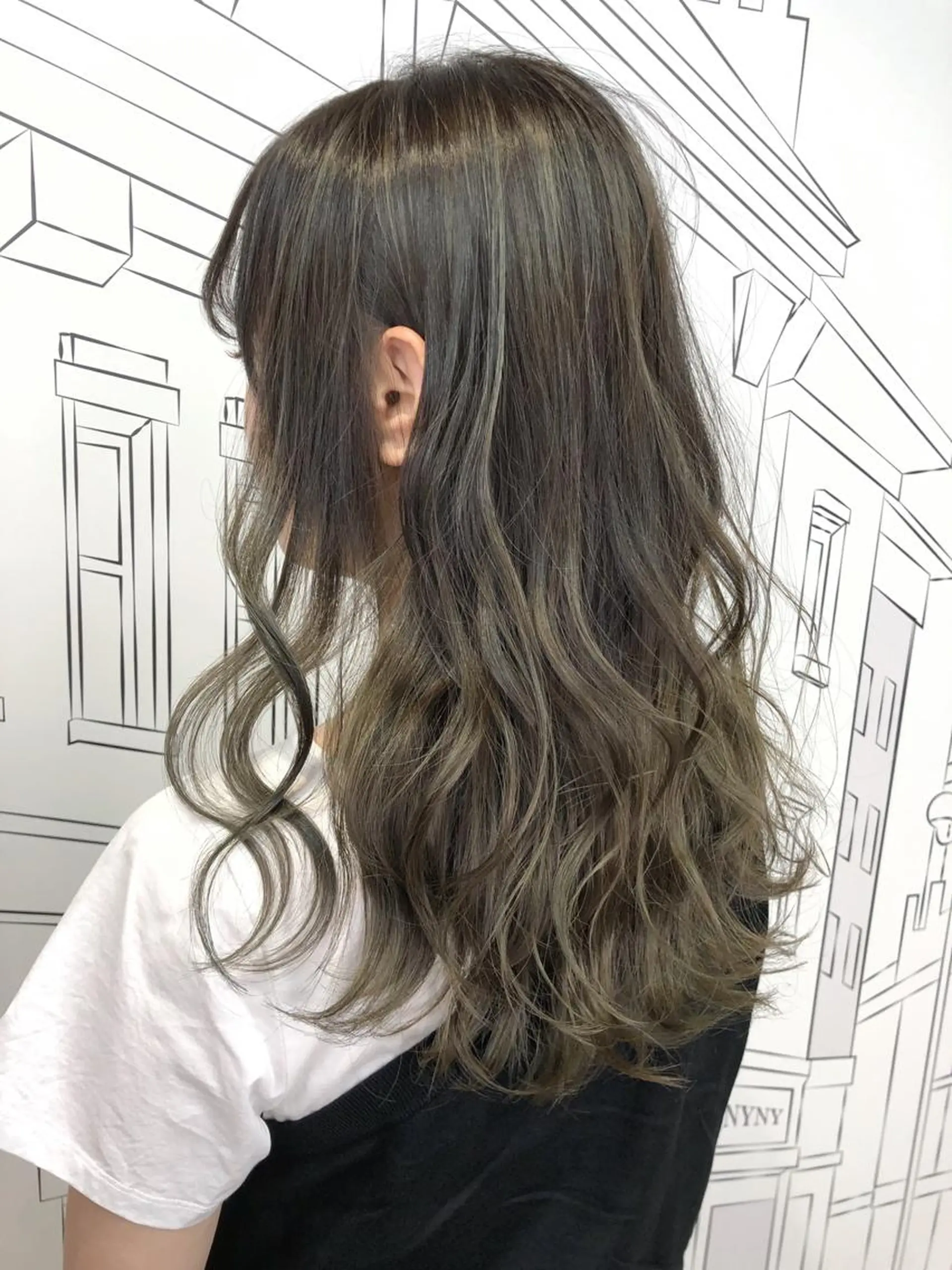 ミディアム カラー グラデーションカラー ハイライトカラー ハイライト レイヤー⭐️カラー ⭐️平川雅史のヘアスタイル