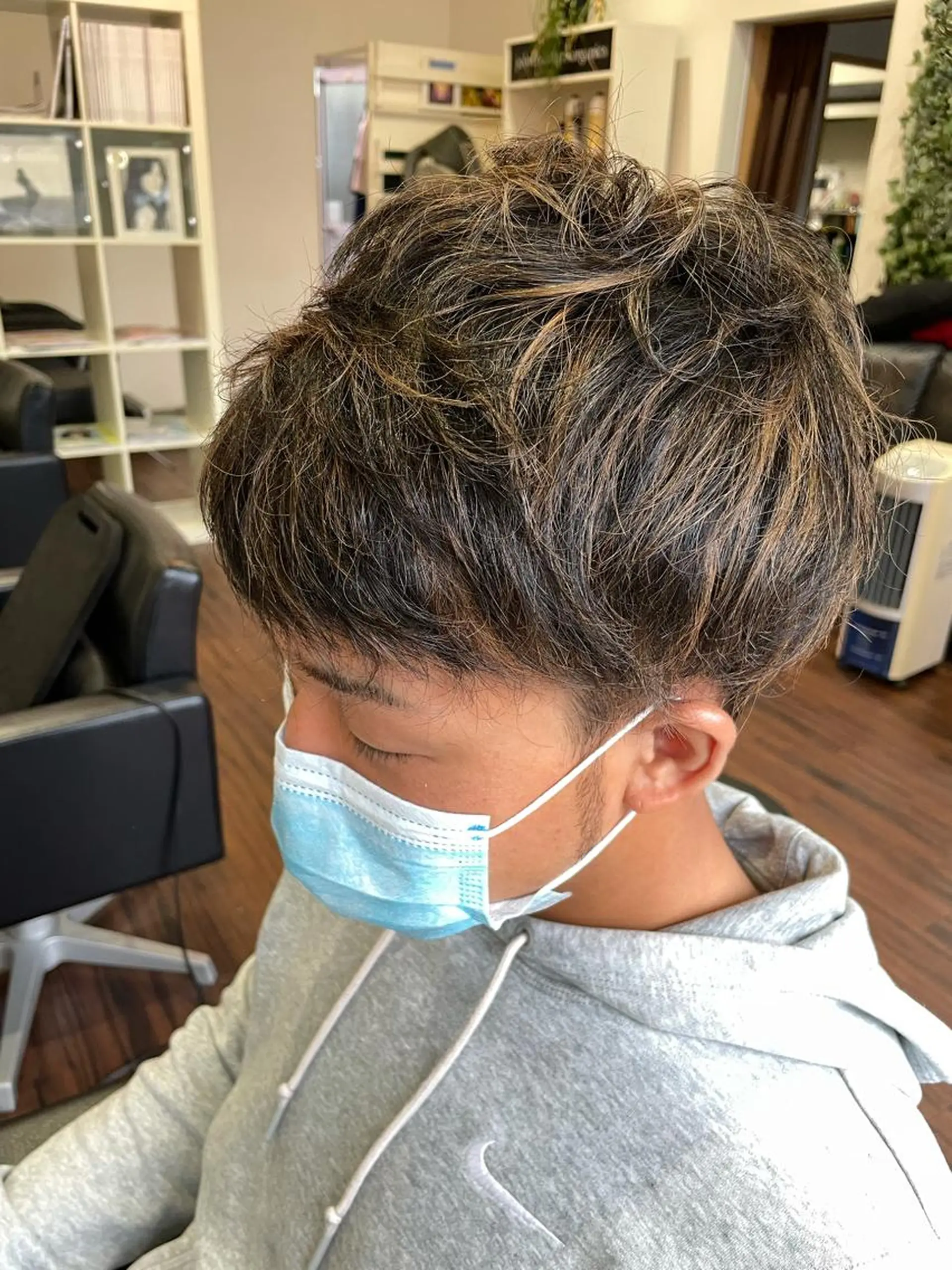 ショート ハイライト SHINYA シンヤヘアーズのヘアスタイル