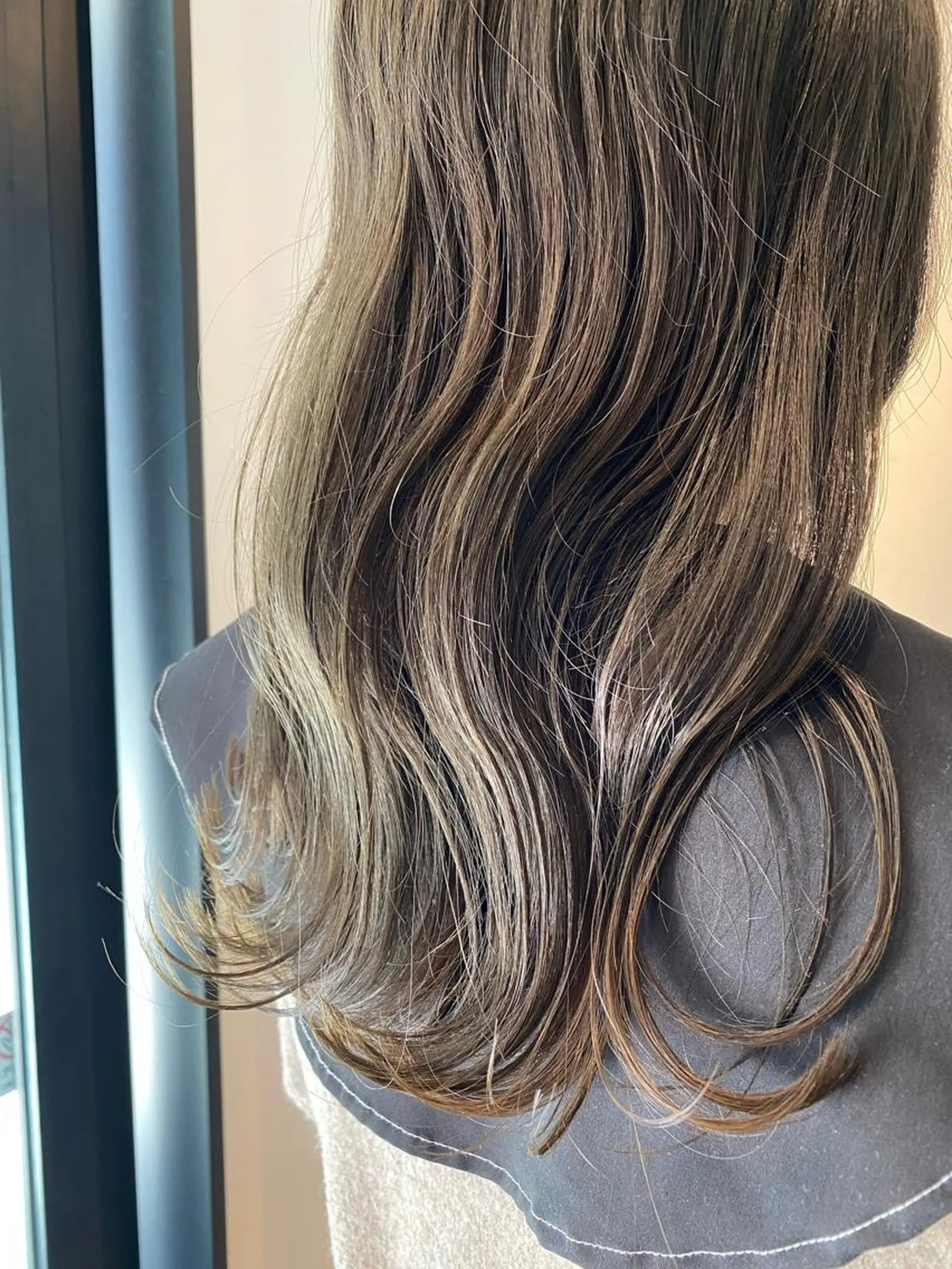 セミロング カラー ヘアカラー トリートメント 【博多ハイライトカラ ー】中島啓太のヘアスタイル