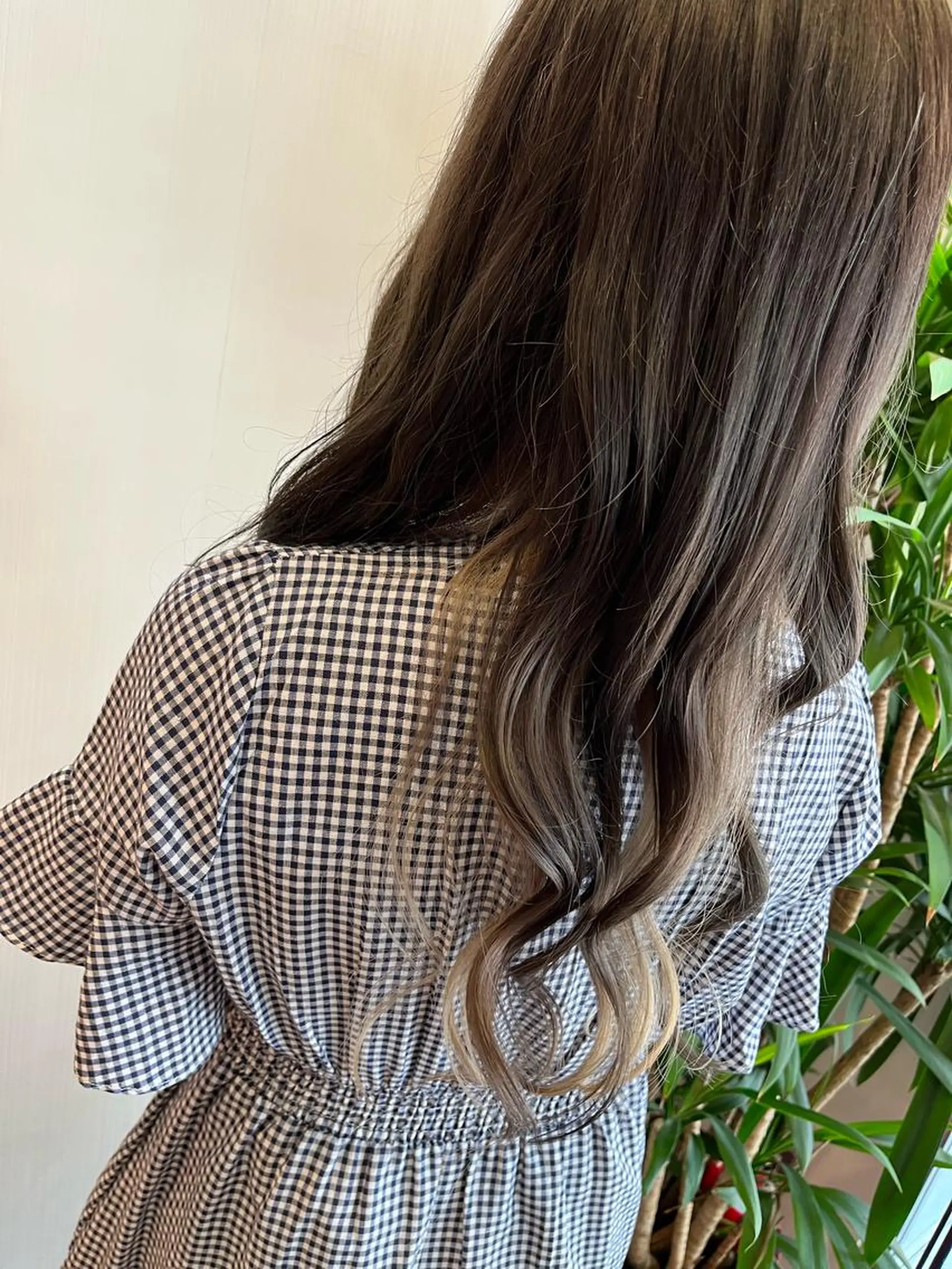 セミロング カット ヘアカラー サイトウ ナツキのヘアスタイル