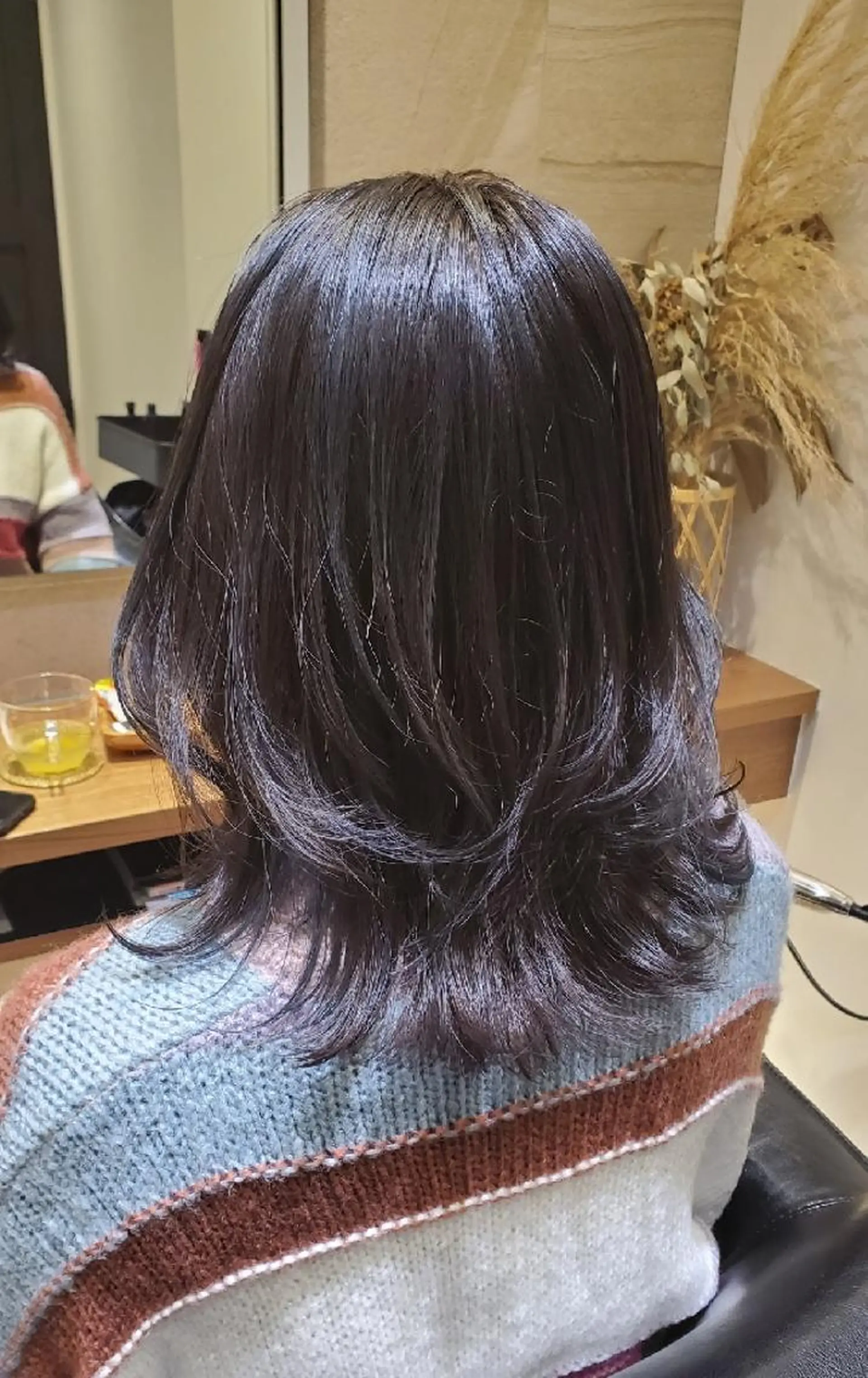 ミディアム カラー ミディアムレイヤー ブルーカラー ハイライトカラー ネイビーカラー ハイライト ヘアカラー トリートメント 💎カラー特化💎 長嶺文江💎のヘアスタイル