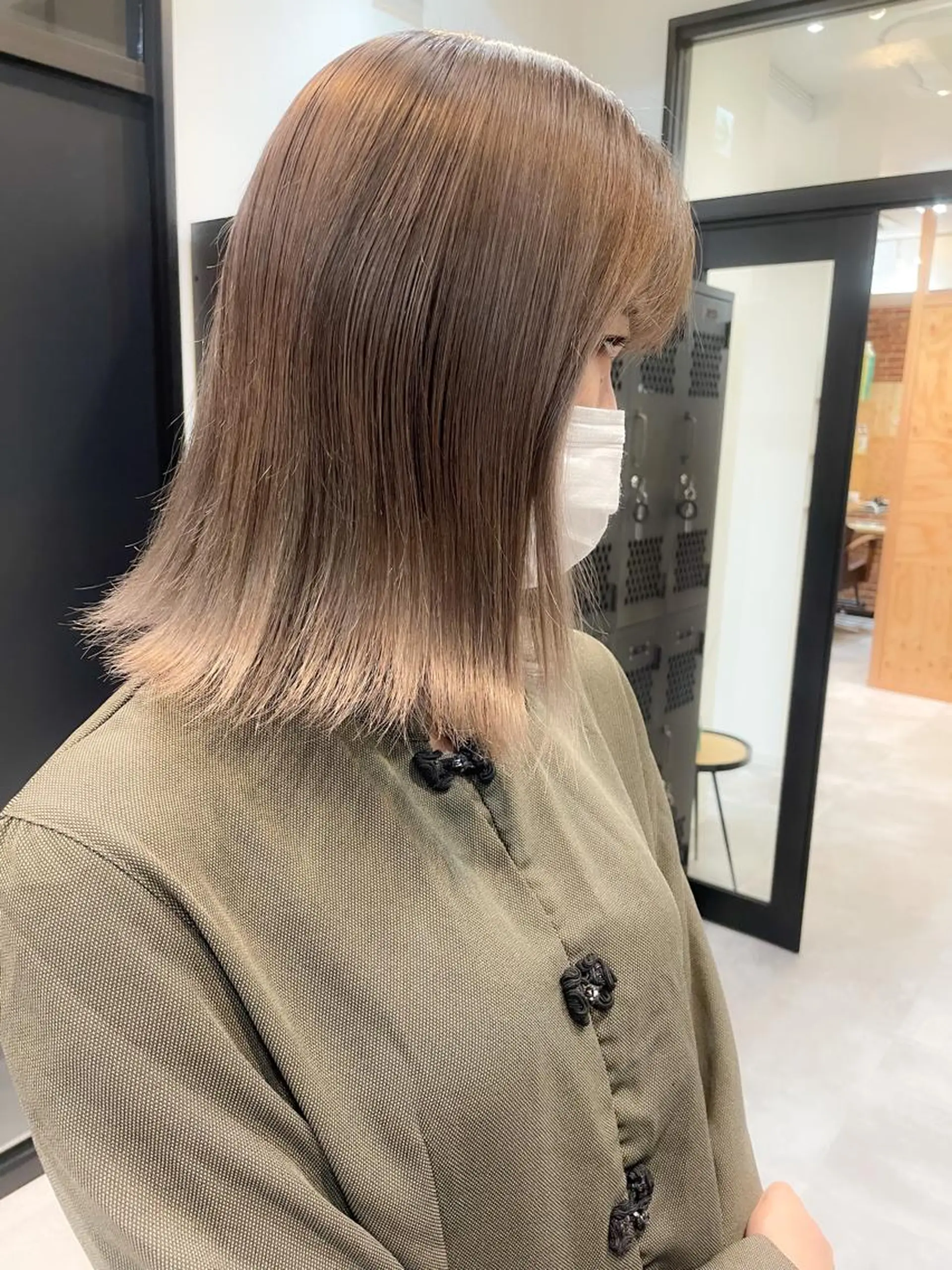 ミディアム ミディアムパーマ ボブ デート ハイライト 髪質改善 カット ヘアカラー トリートメント 【20代ダメージ毛に 髪質改善】のヘアスタイル