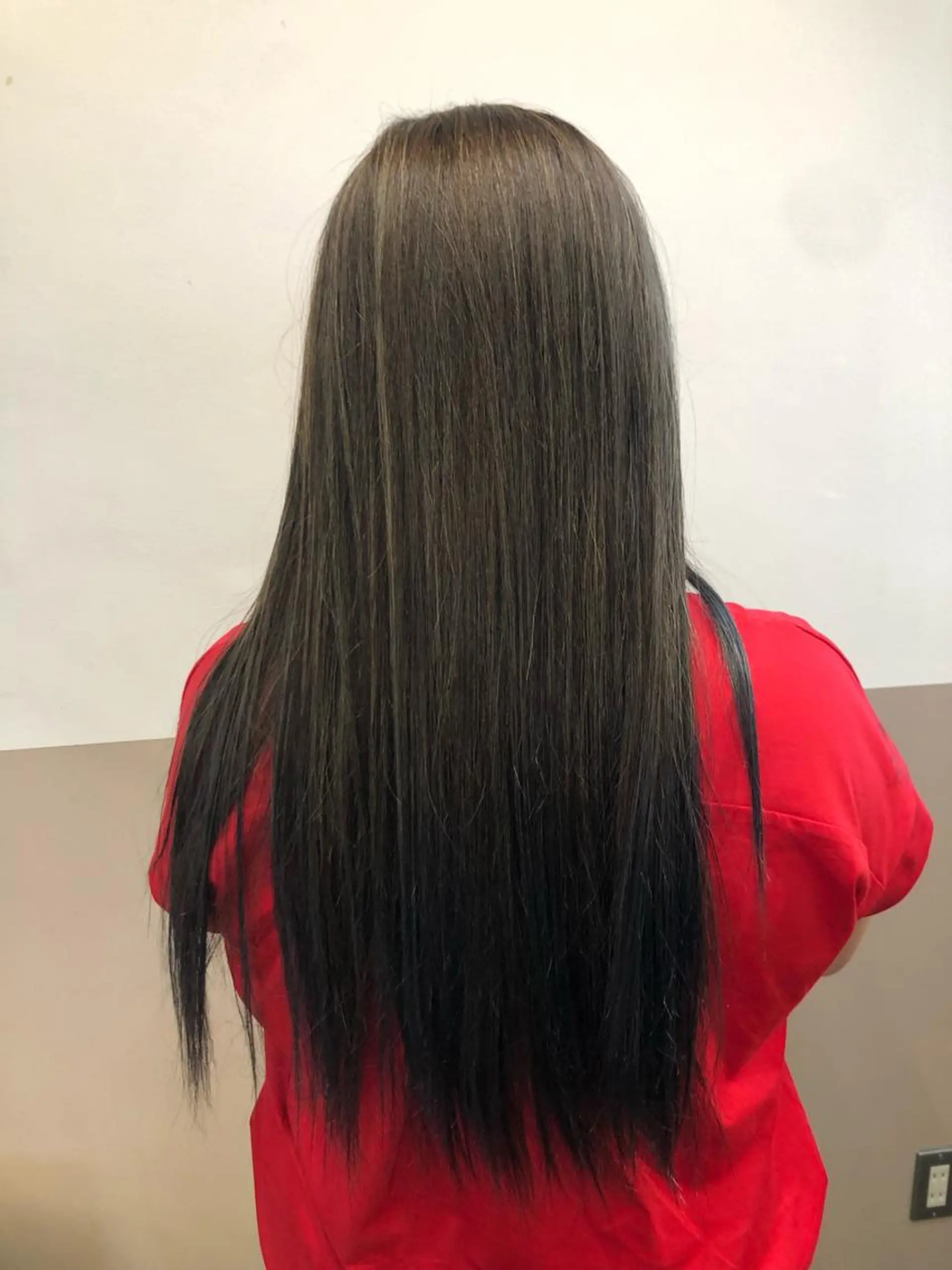 カラー ハイライトカラー 一ノ瀬 理子のヘアスタイル