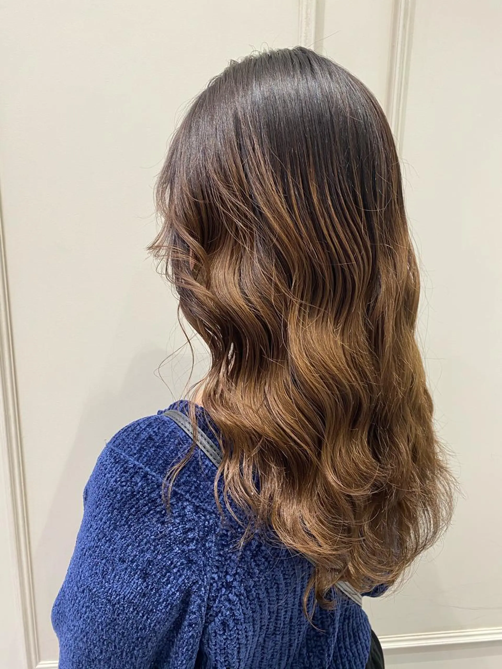 ロング カラー バレイヤージュ ヨシンモリ レイヤーカット オタク美容師💟 チバコナツのヘアスタイル