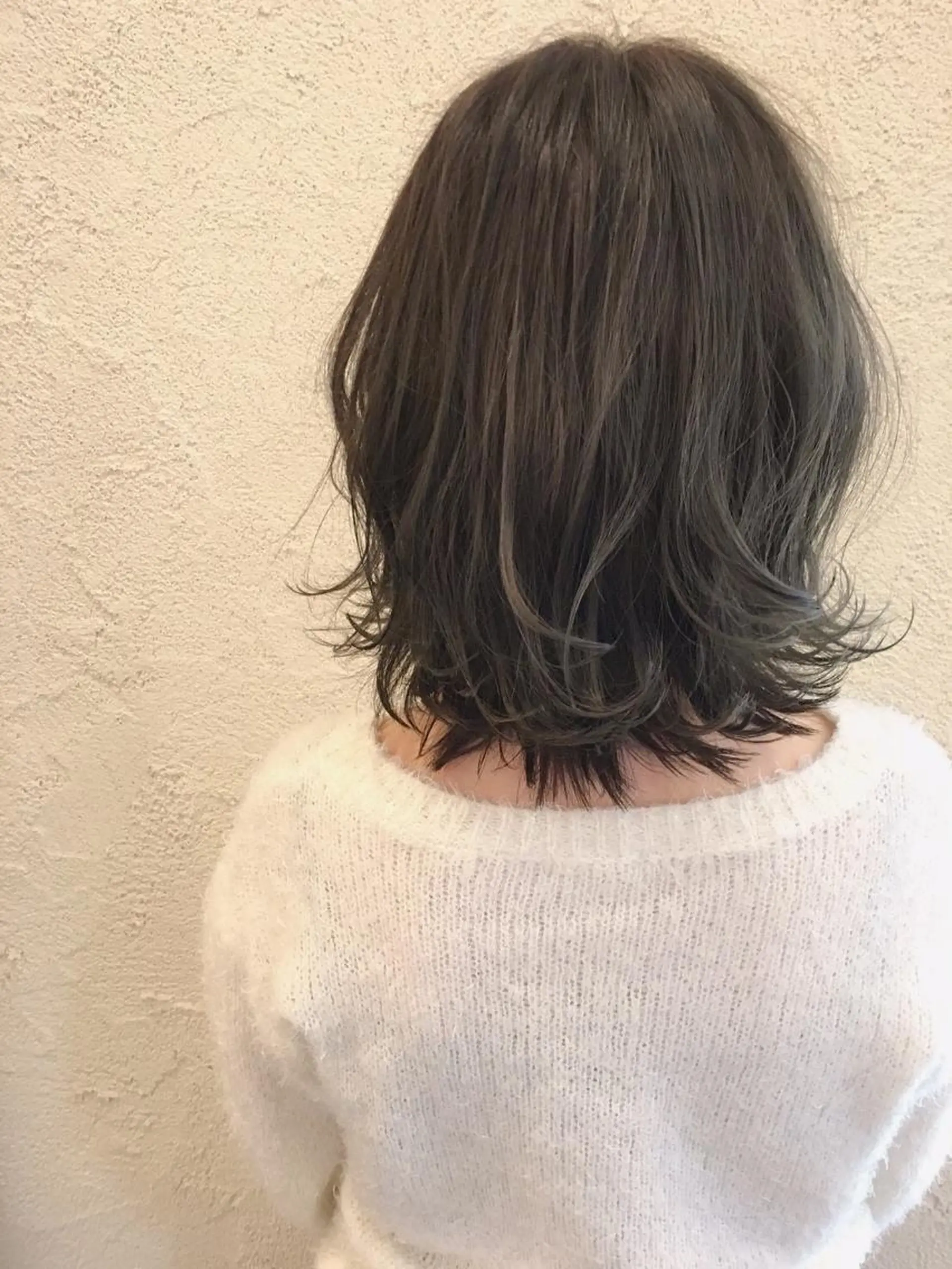 ミディアム カラー ヘアアレンジ アッシュ シルバー シルバーアッシュ TAKA 髪質改善のヘアスタイル