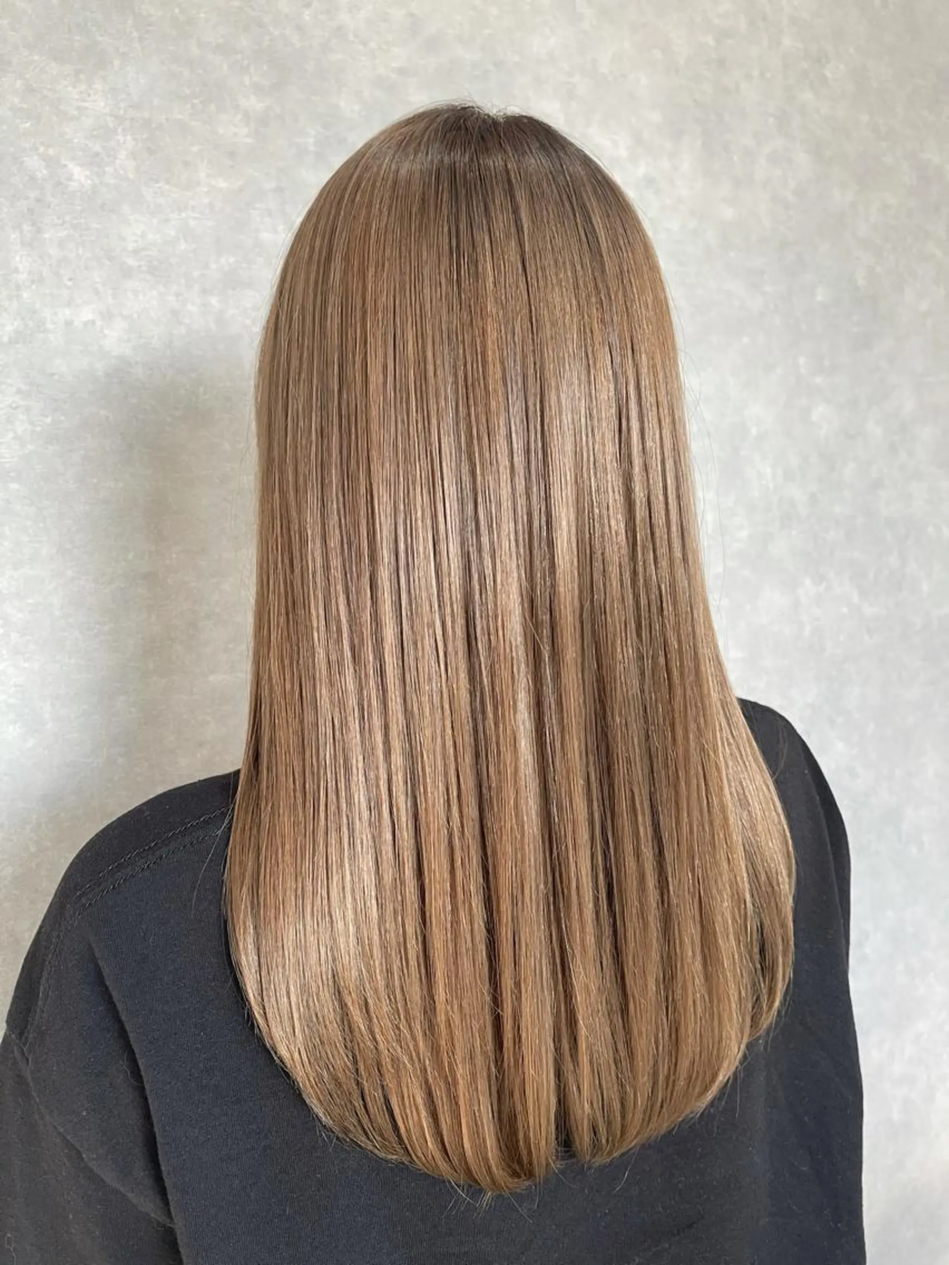 セミロング カット トリートメント mood tatemachiのヘアスタイル