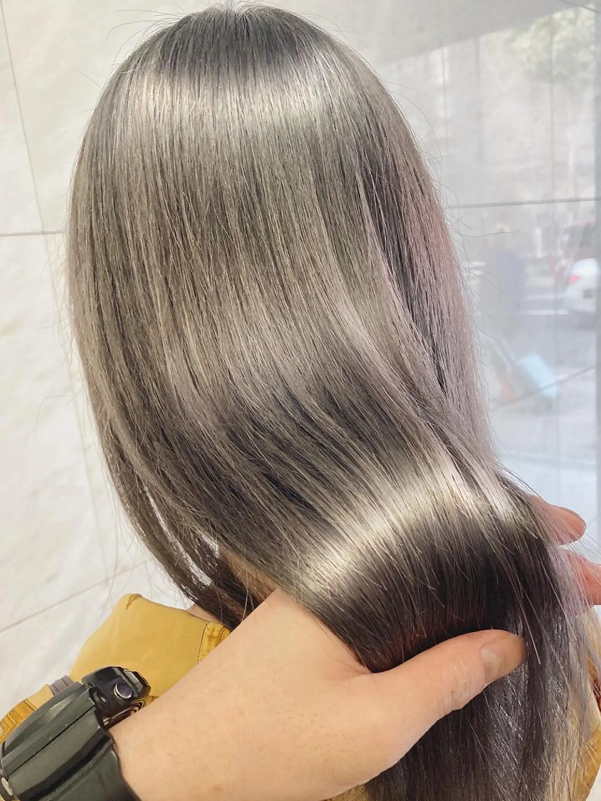 ヘアアレンジ セミロング パーマ カラー キッズ メンズ メンズバレイヤージュ メンズブリーチ メンズハイライト メンズハイトーン メンズインナーカラー ROW町田🌿 大人可愛い/艶髪改善のヘアスタイル