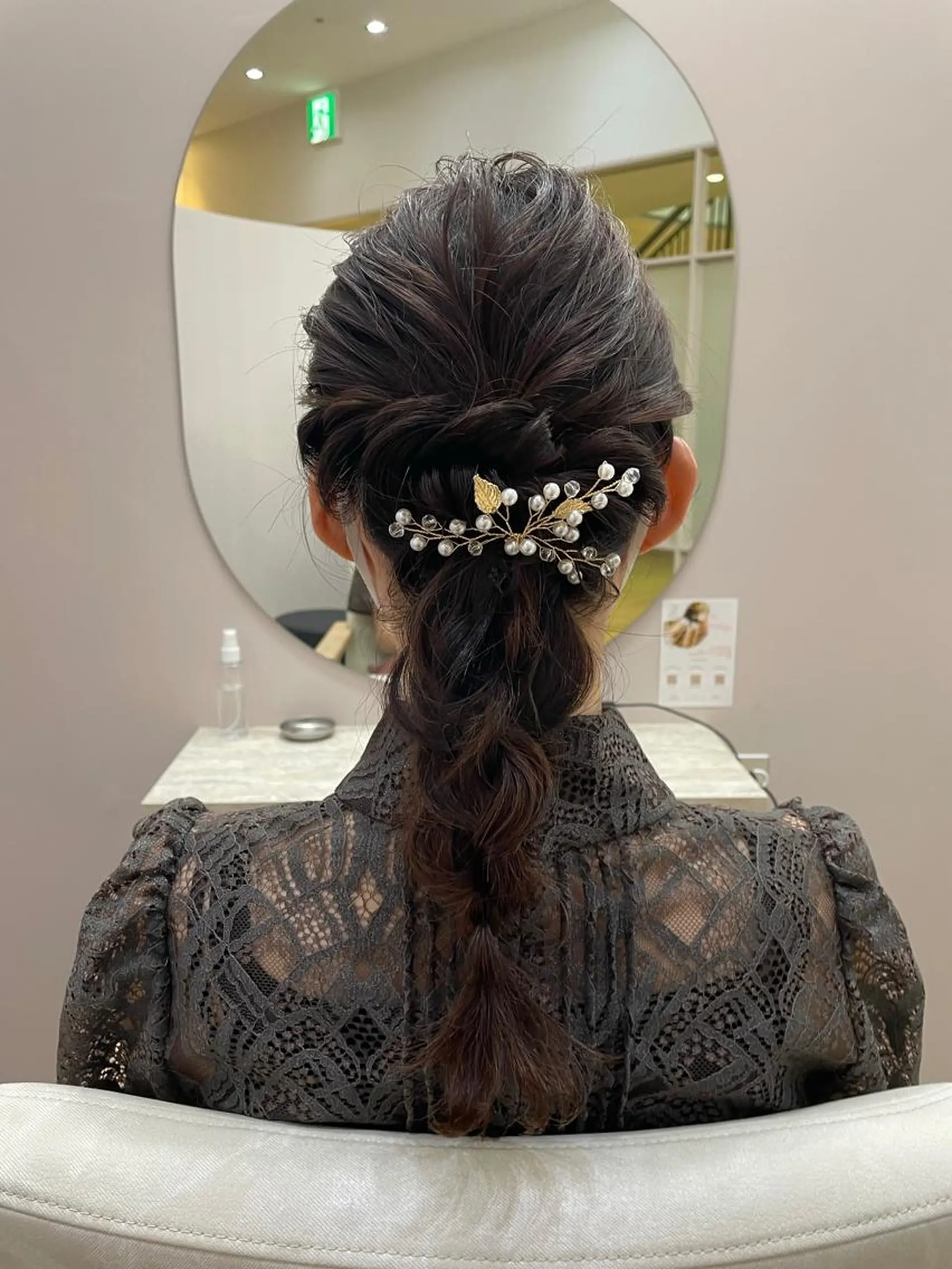 セミロング ヘアアレンジ a moment所属・山本 果歩のヘアスタイル