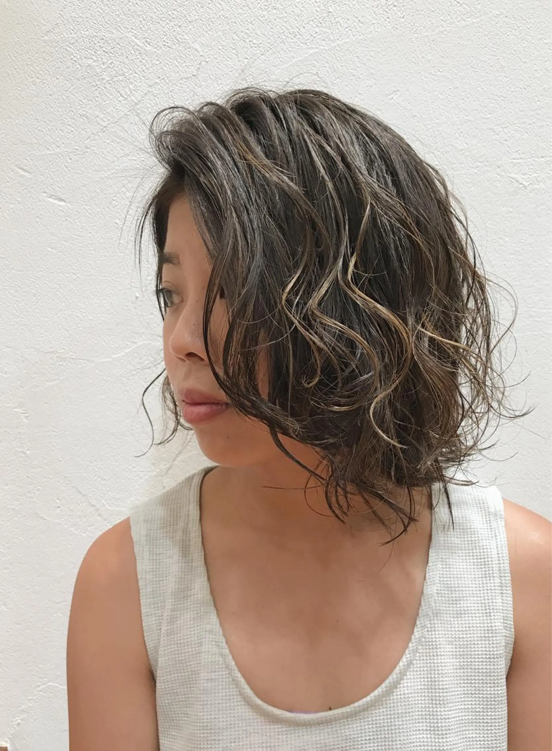 ミディアム カット特化柏駅 徒歩3分LOUのヘアスタイル