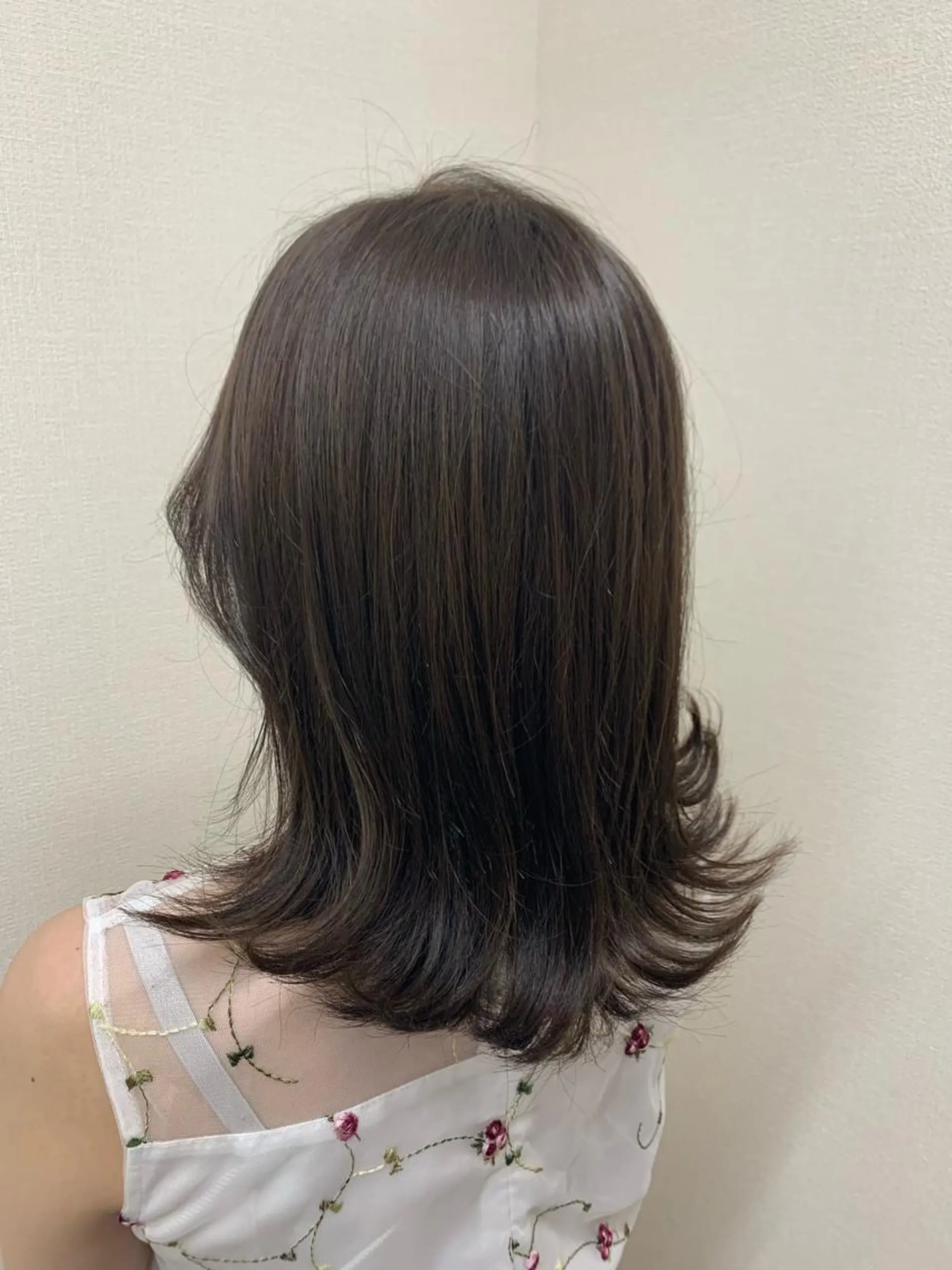 セミロング カラー カット ヘアカラー トリートメント D.I.E.V.A hair 池袋東口所属・杉浦千智💗アイドル 大好き美容師💗のヘアスタイル