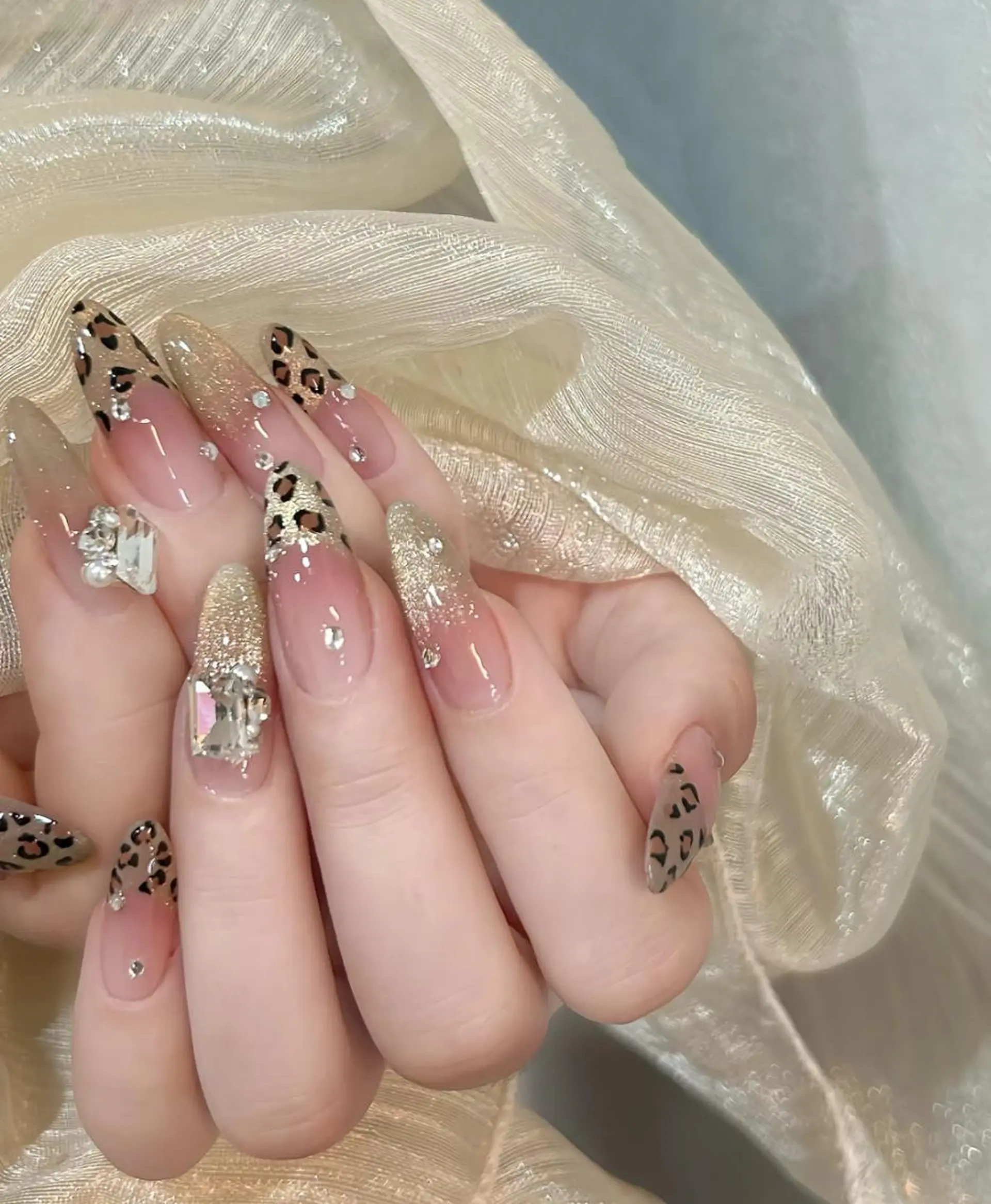 ネイル ハンドネイル 💗キラネイル💗 モチ最高のネイルデザイン
