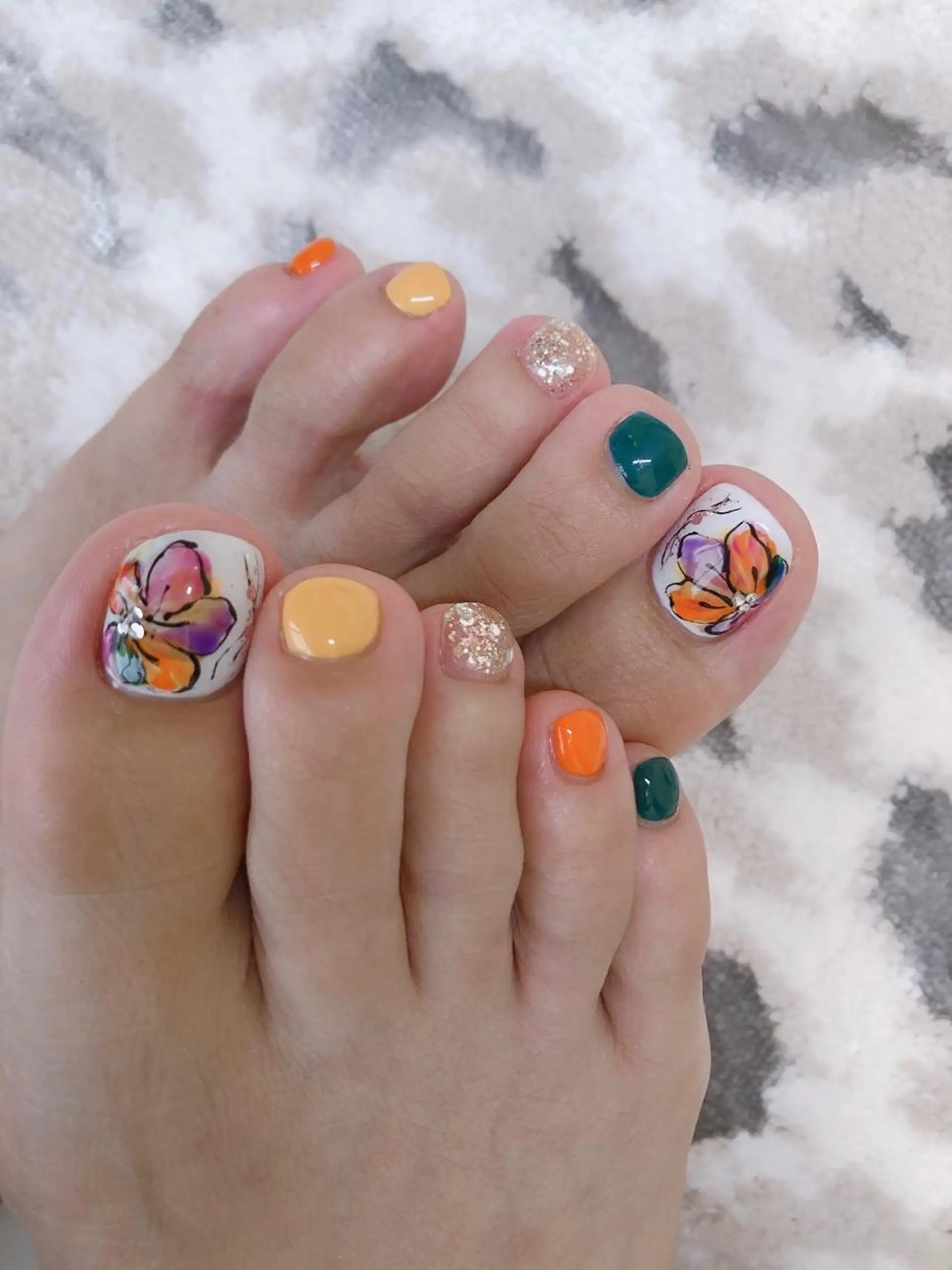 ネイル Flowerネイルサロン所属・. yukiのネイルデザイン