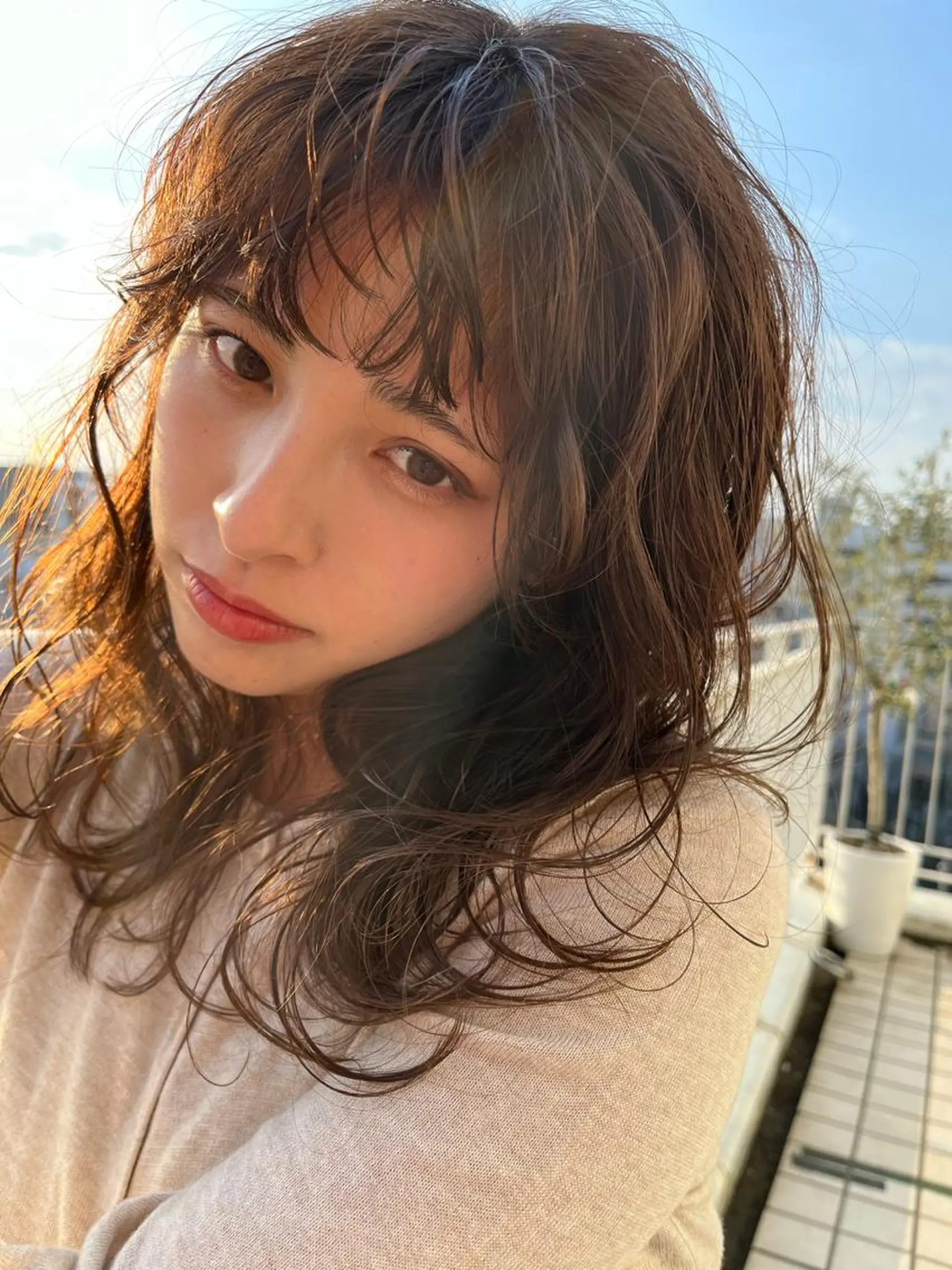 ミディアム カラー ヘアアレンジ umu.［韓国ヘア /レイヤーカット］のヘアスタイル