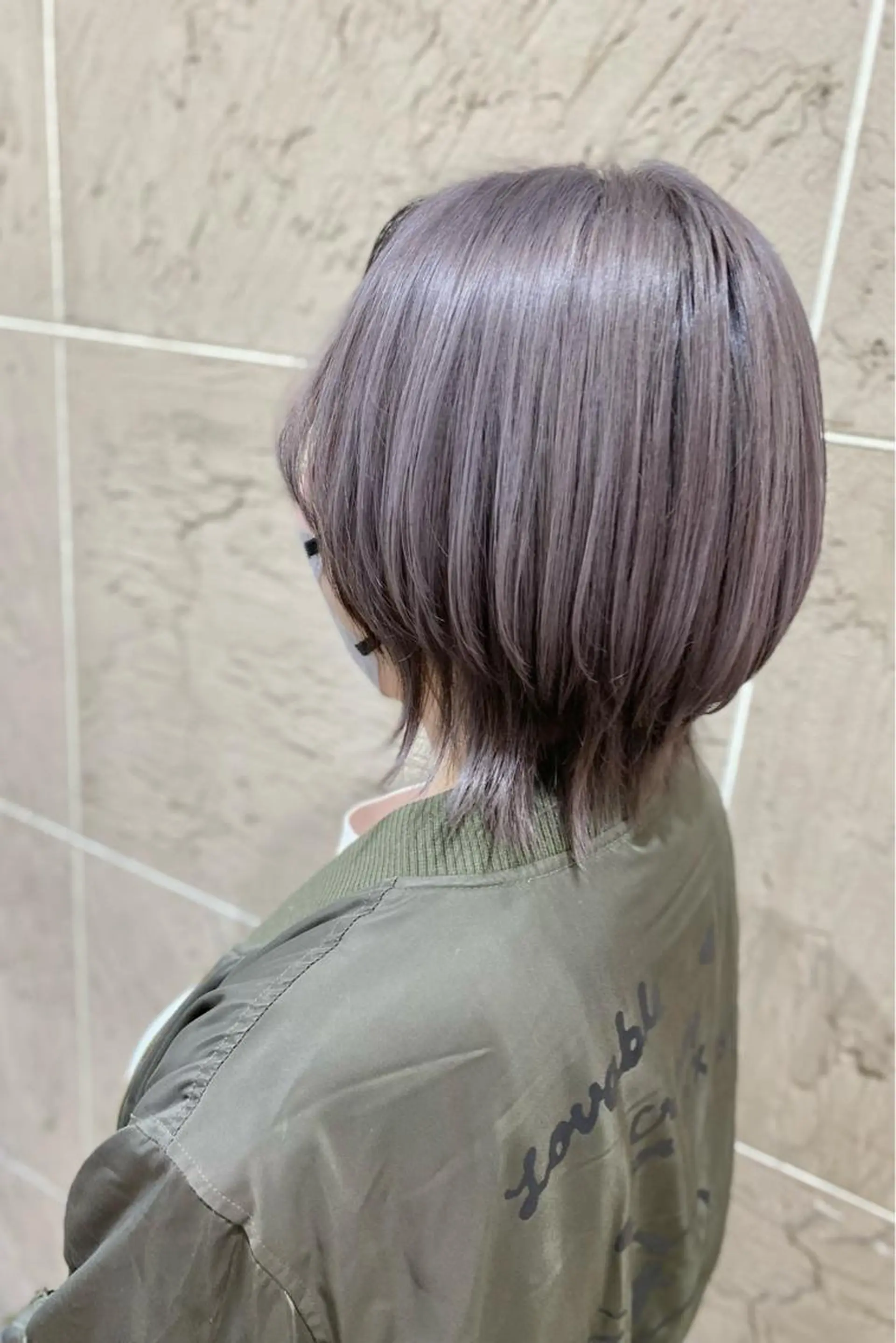 ミディアム カラー 菊地 紗矢のヘアスタイル