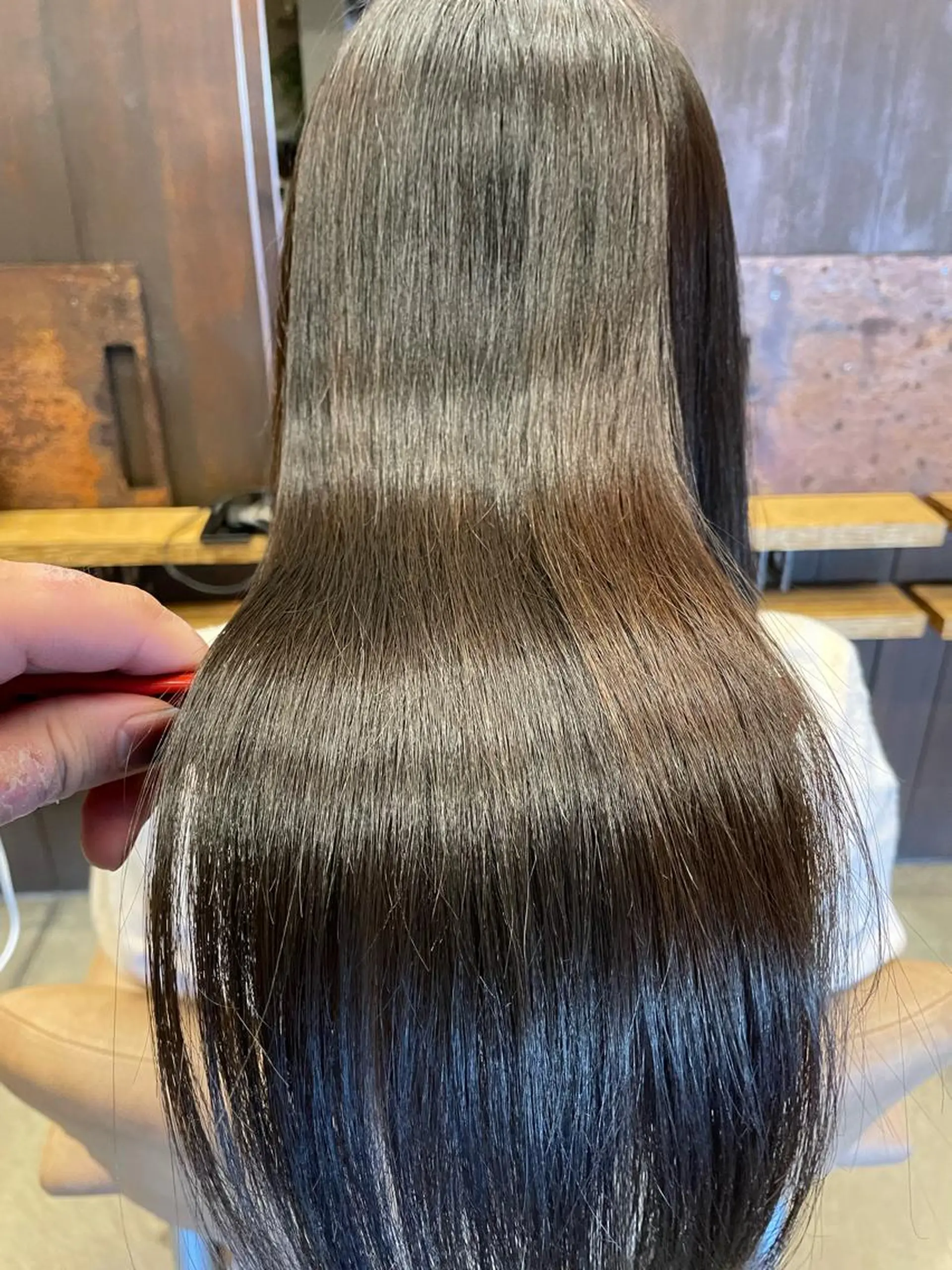 セミロング カット 縮毛矯正 トリートメント 栗原 瑠世のヘアスタイル