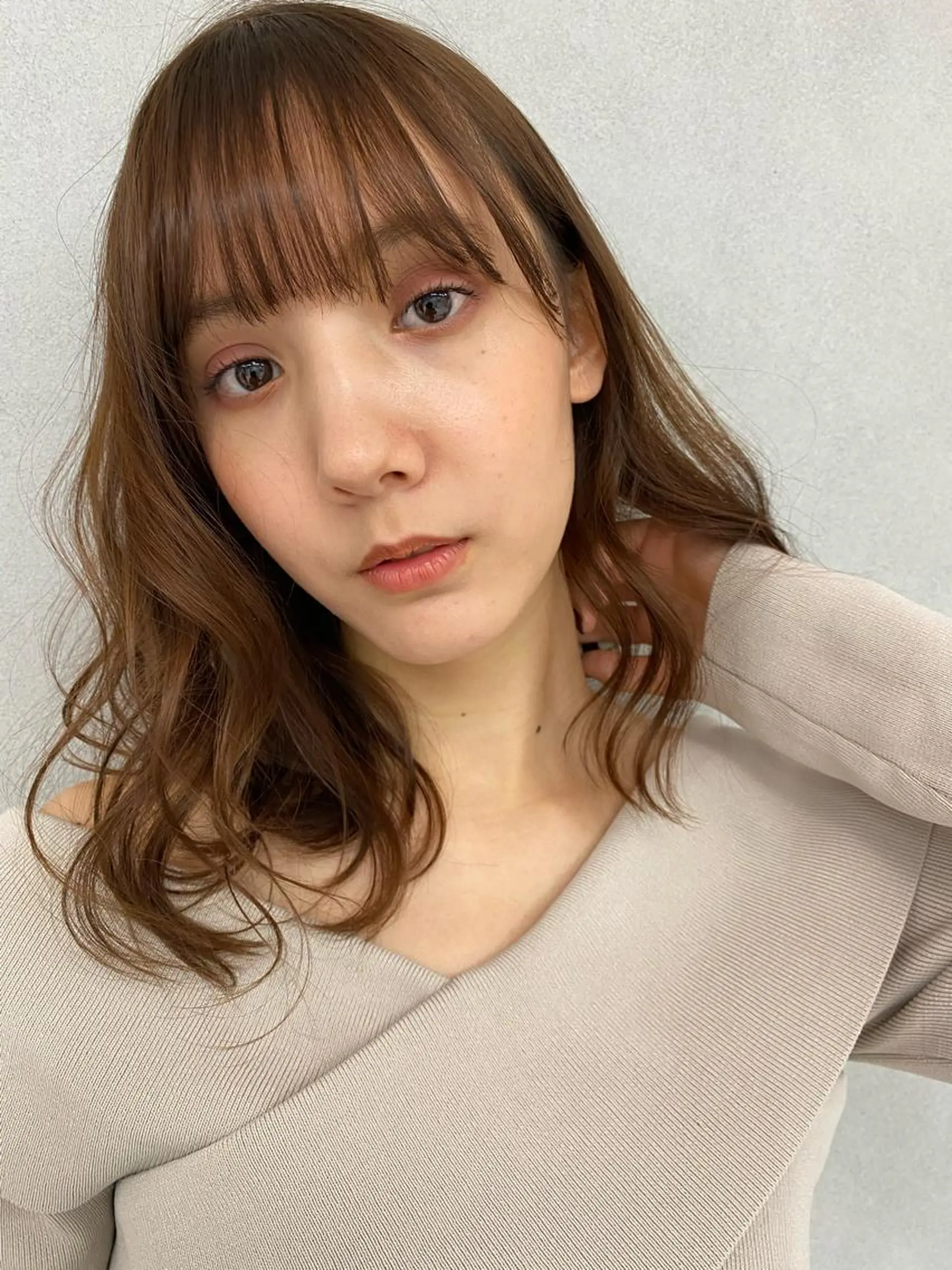 セミロング カラー 透明感カラーブリーチ 🌼シゲモトアヤ🌼のヘアスタイル