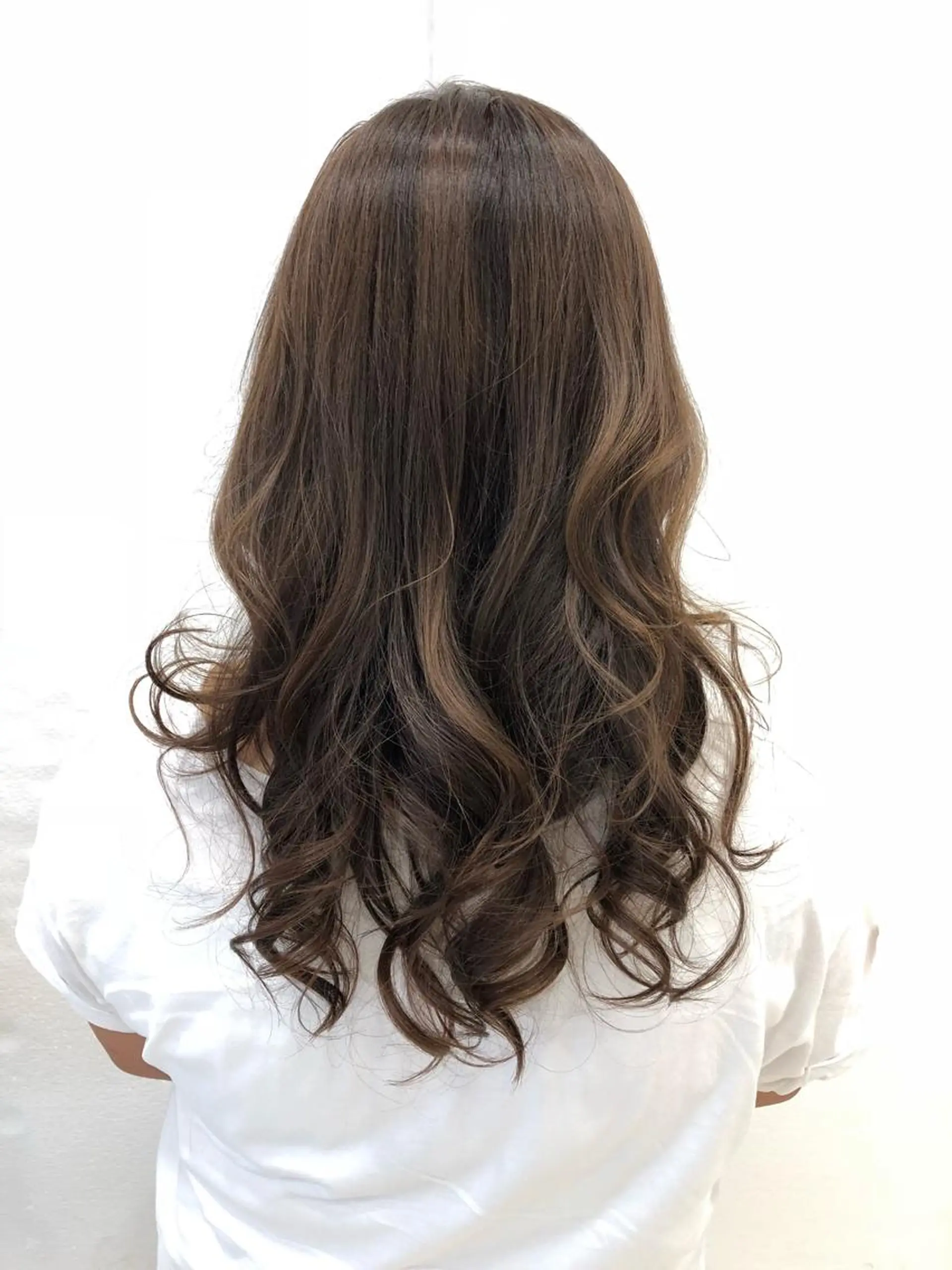 カラー ショート/白髪ぼかし 君和田若菜のヘアスタイル